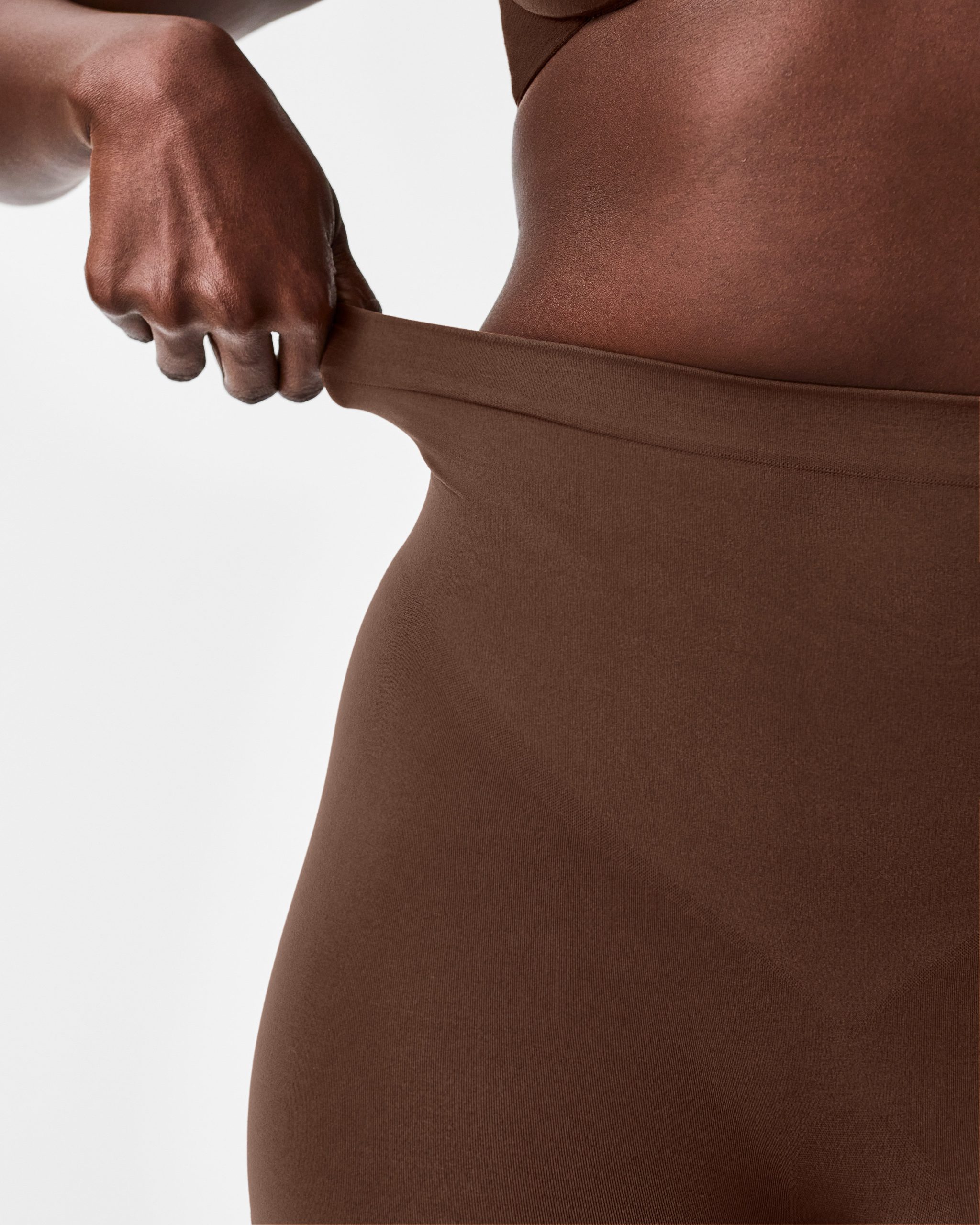 SPANXsculpt? Seamless Power Mid-Thigh Short | Chestnut Brown - Image 4