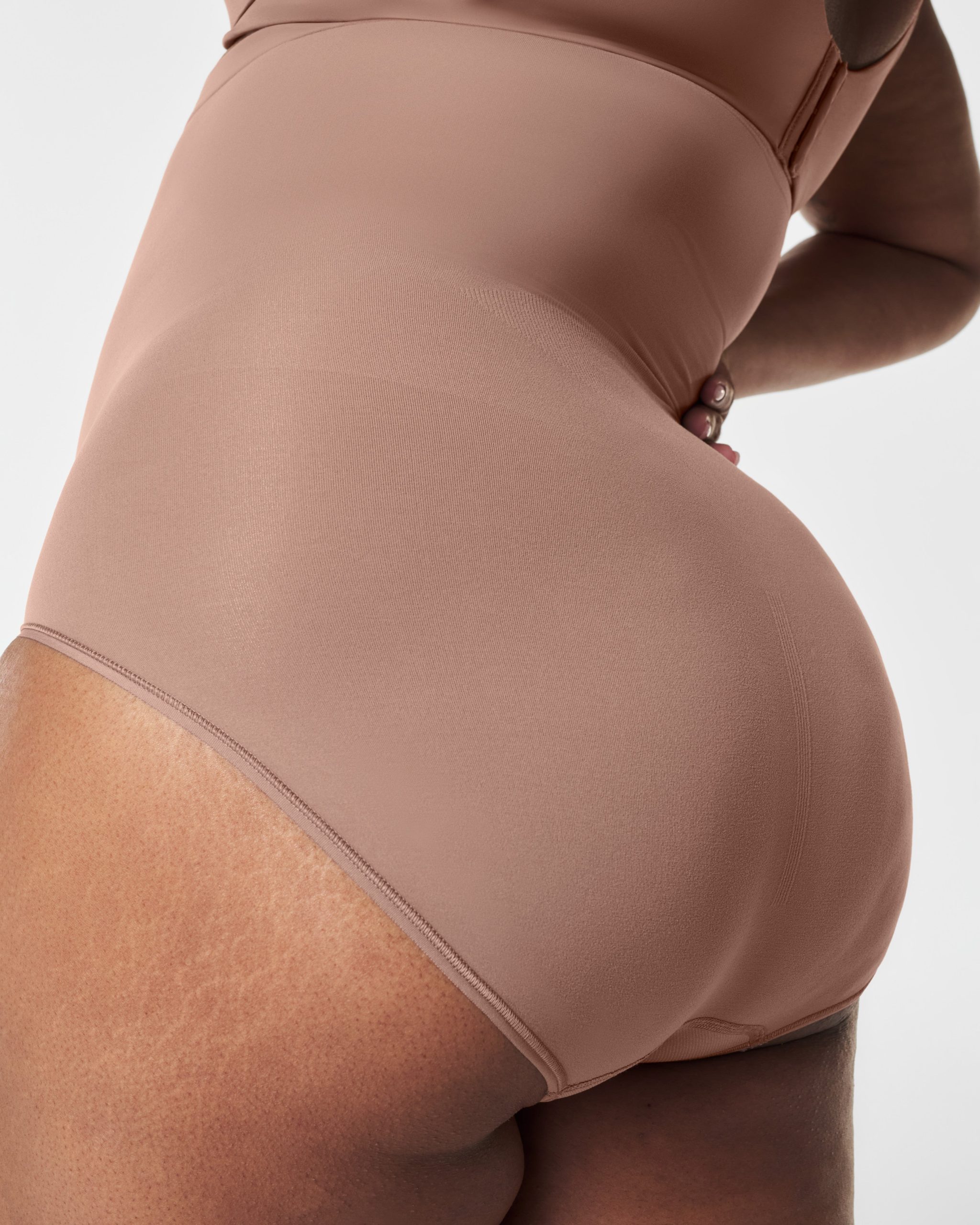 SPANXsculpt? Seamless Power High-Waisted Brief | Cafe Au Lait - Image 4