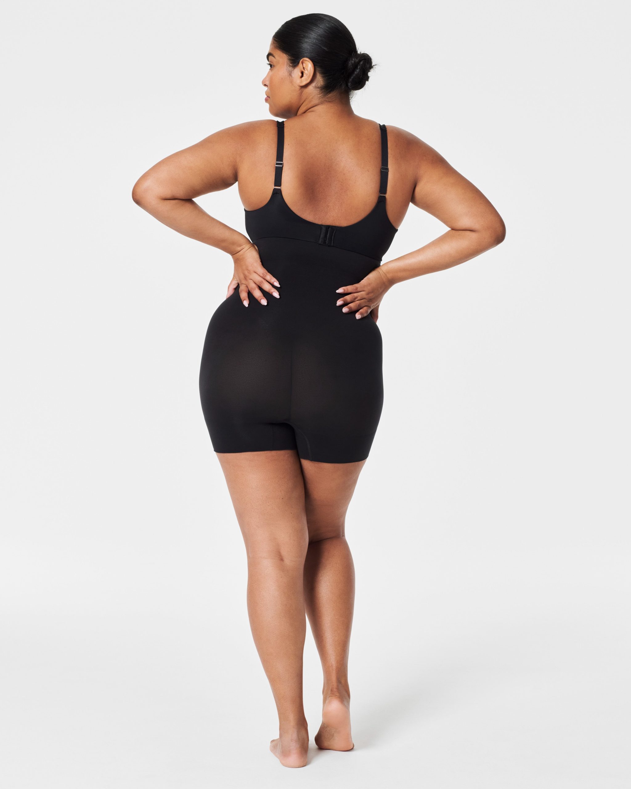 SPANXsculpt? Seamless Power High-Waisted Shorty | Very Black - Image 5