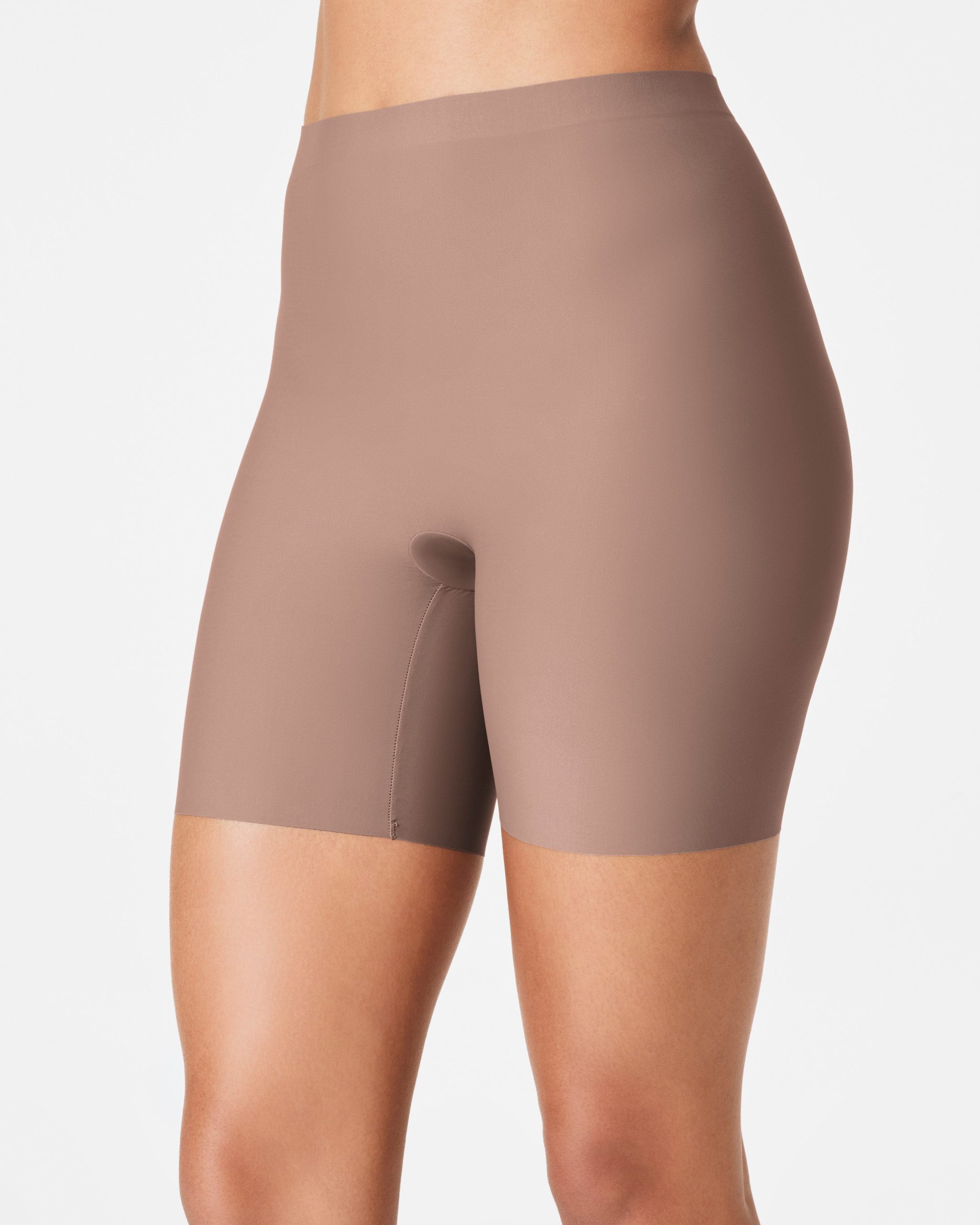 SPANXsupersmooth? Essential Mid-Thigh Short | Cafe Au Lait
