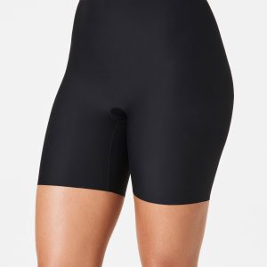 SPANXsupersmooth?  Essential Mid-Thigh Short