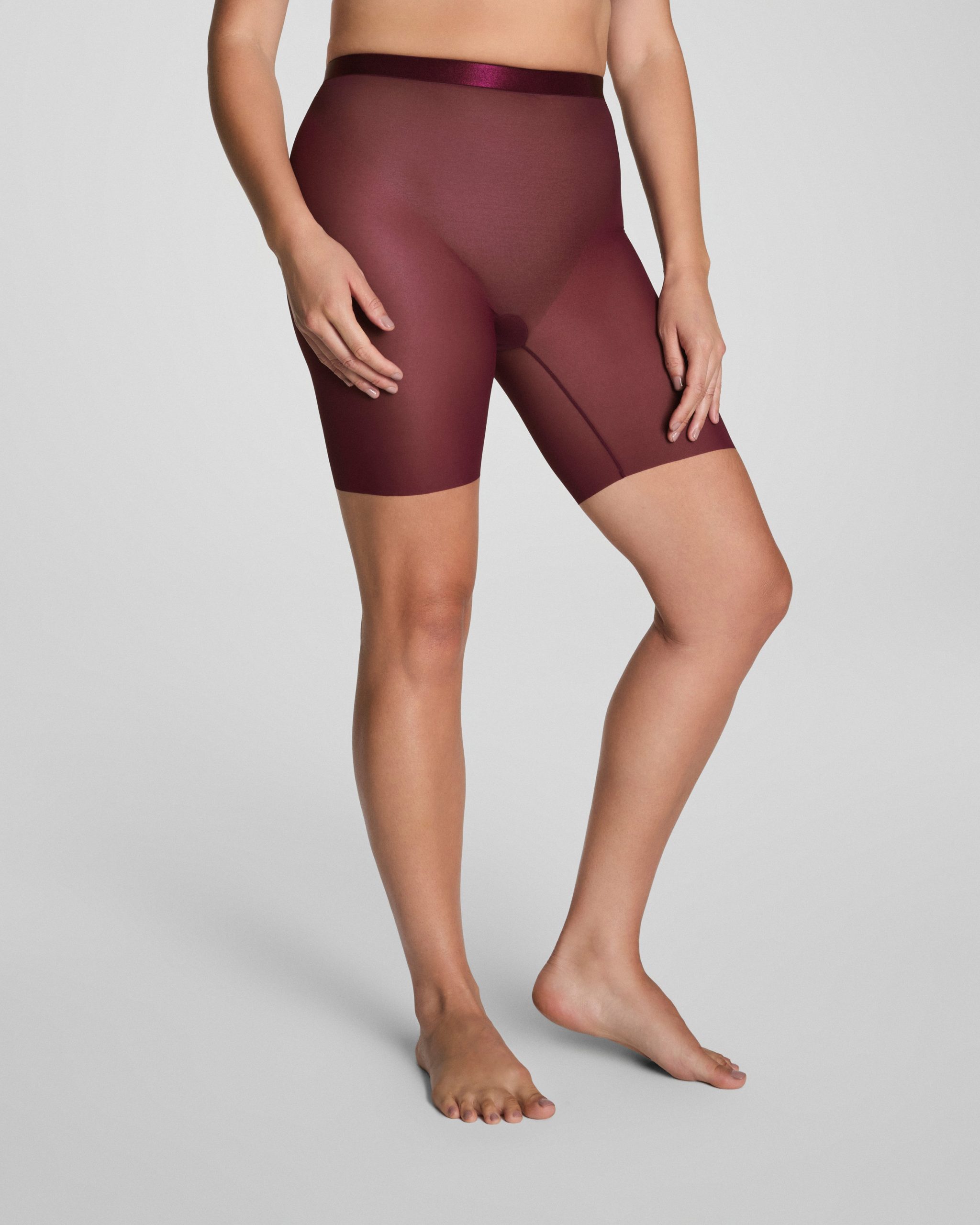 SPANXsupersmooth? SheerSense Mid-Thigh Short | Plum Berry - Image 2
