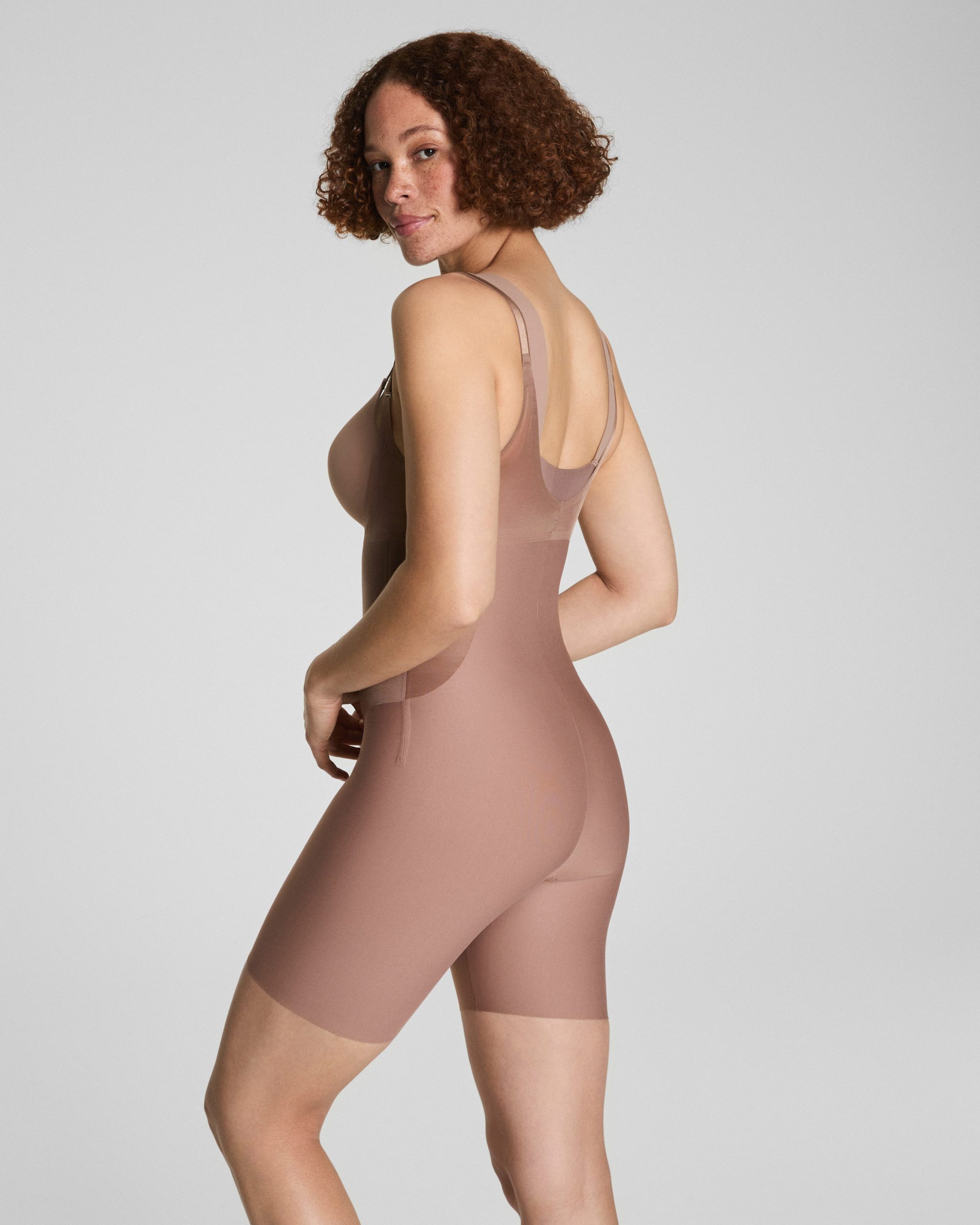 SPANXsupersculpt? Transform Open-Bust Mid-Thigh Bodysuit | Cafe Au Lait - Image 2