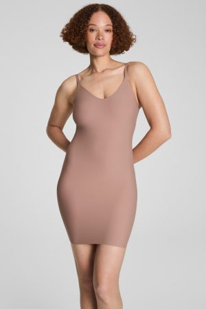 SPANXsupersmooth?  Essential V-Neck Slip | Cafe Au Lait