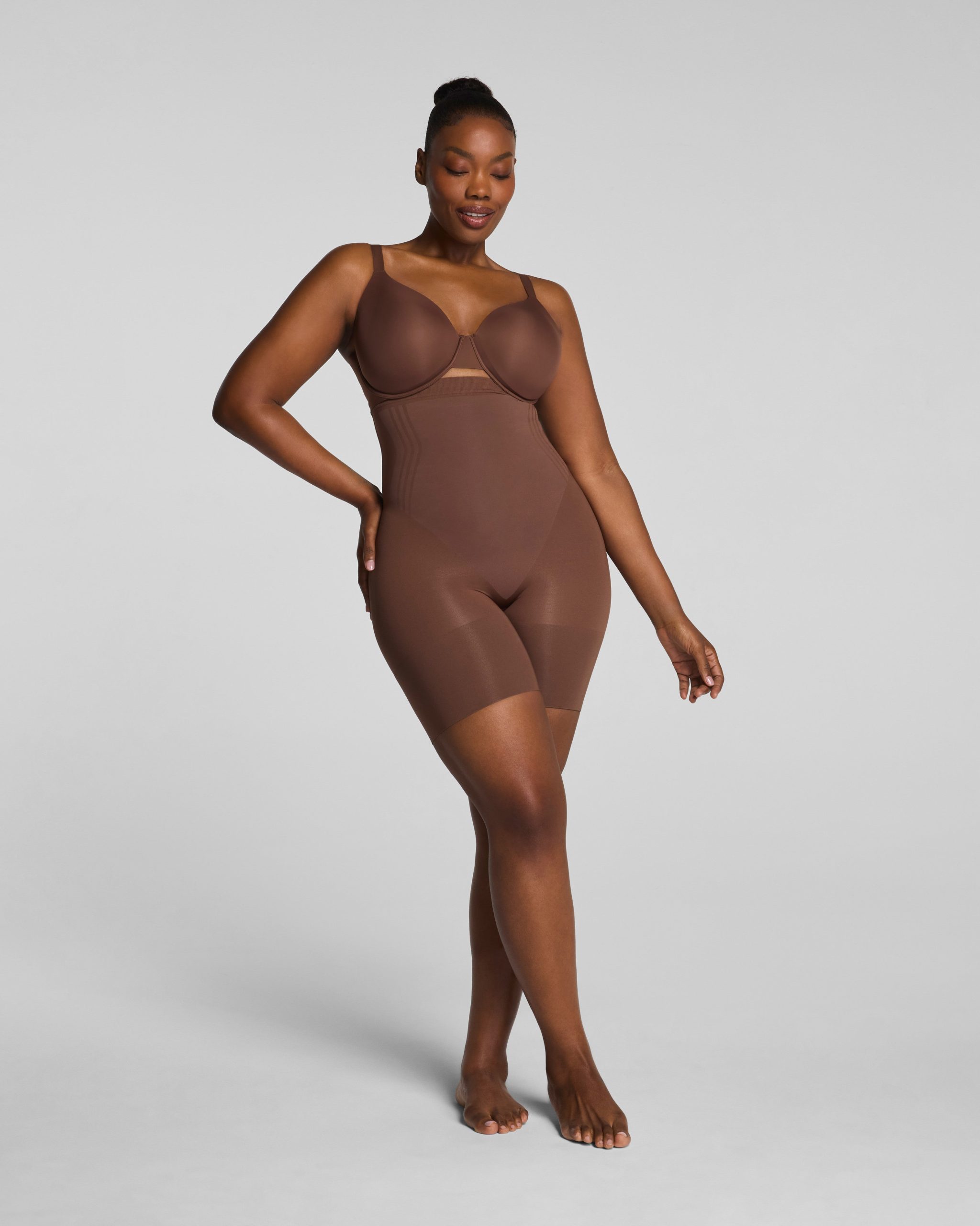 SPANXsculpt? GoFigure High-Waisted Mid-Thigh Short | Ganache - Image 5