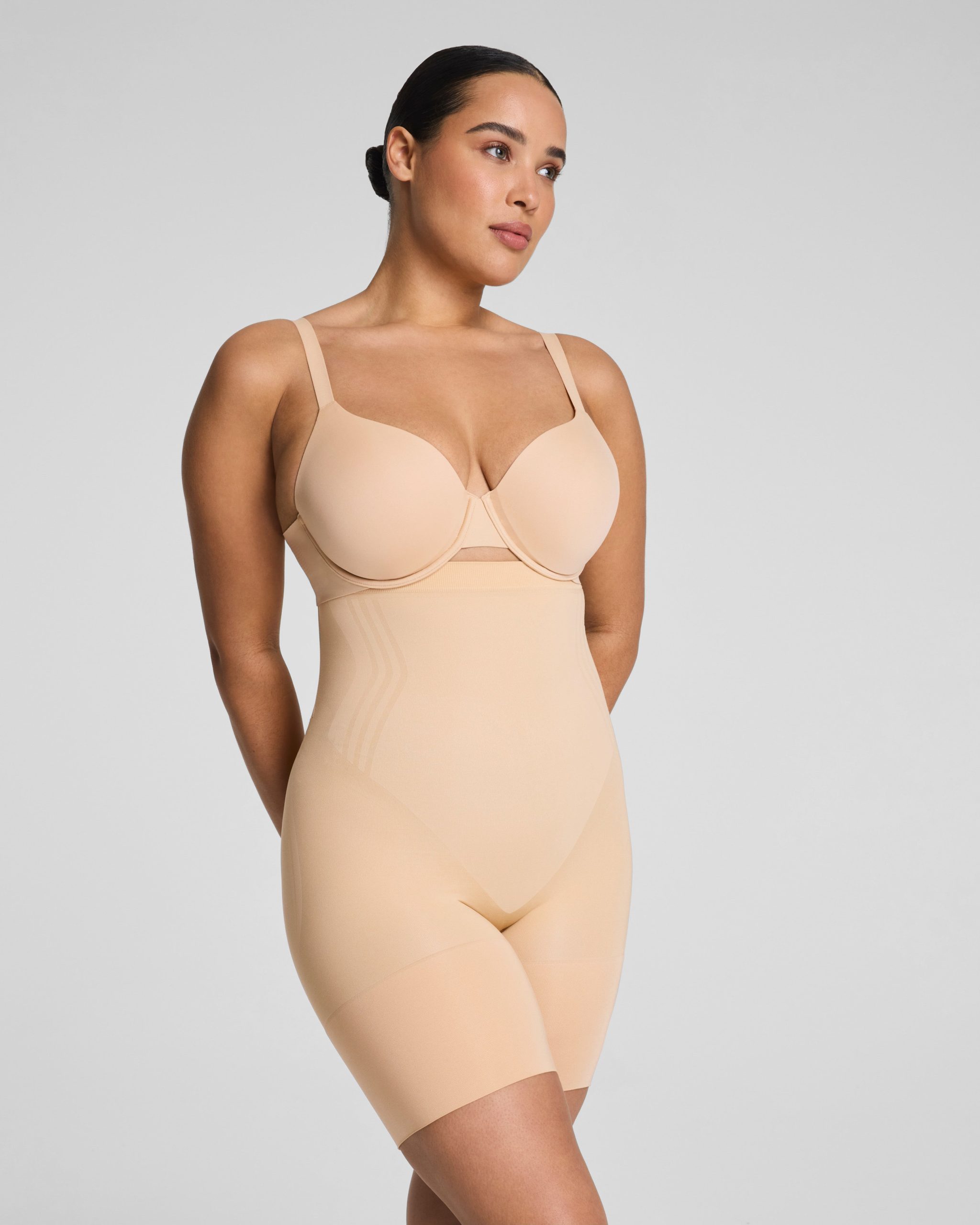 SPANXsculpt? GoFigure High-Waisted Mid-Thigh Short | Honey - Image 3