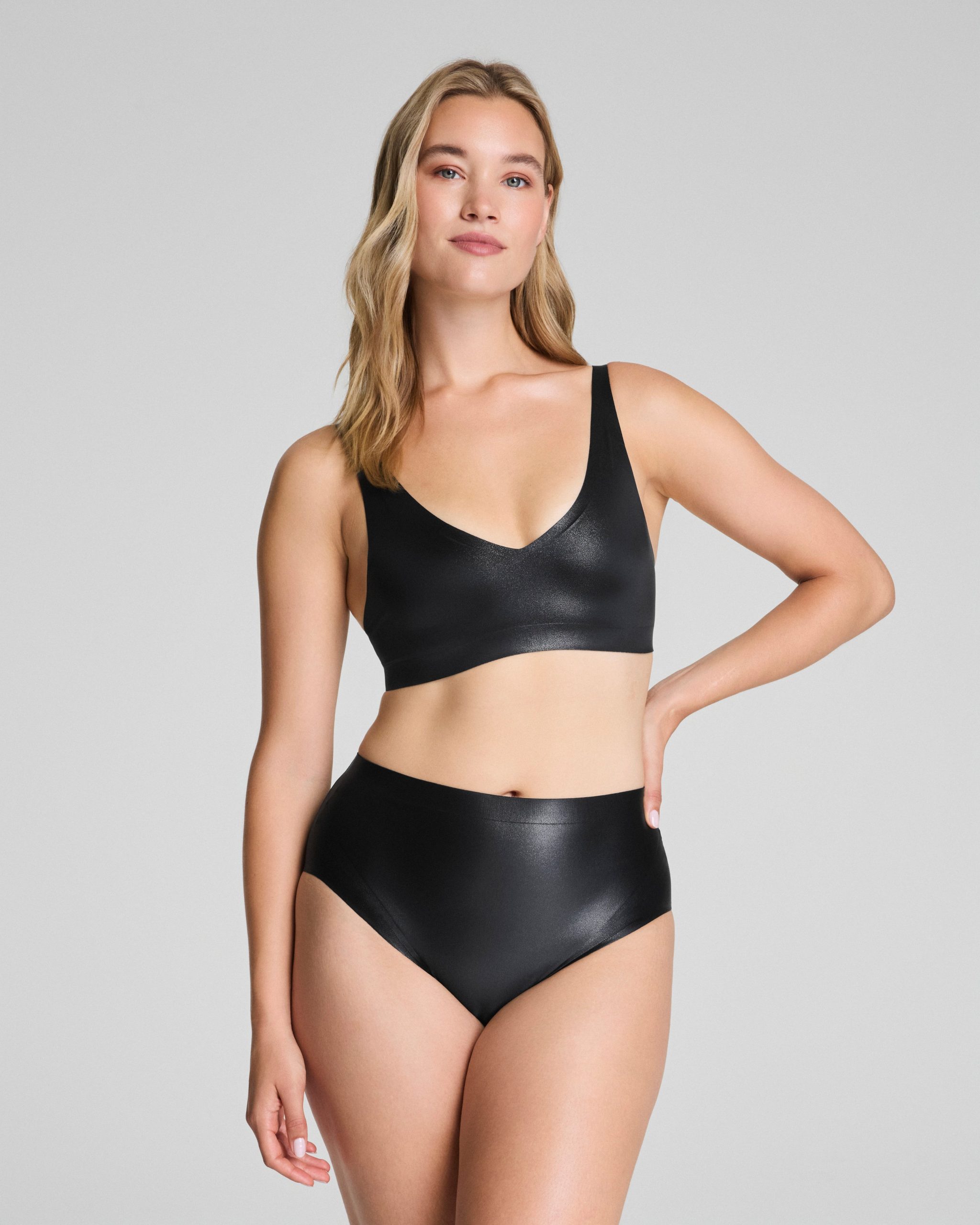 SPANXshape? LuxeShine Bralette - Image 4
