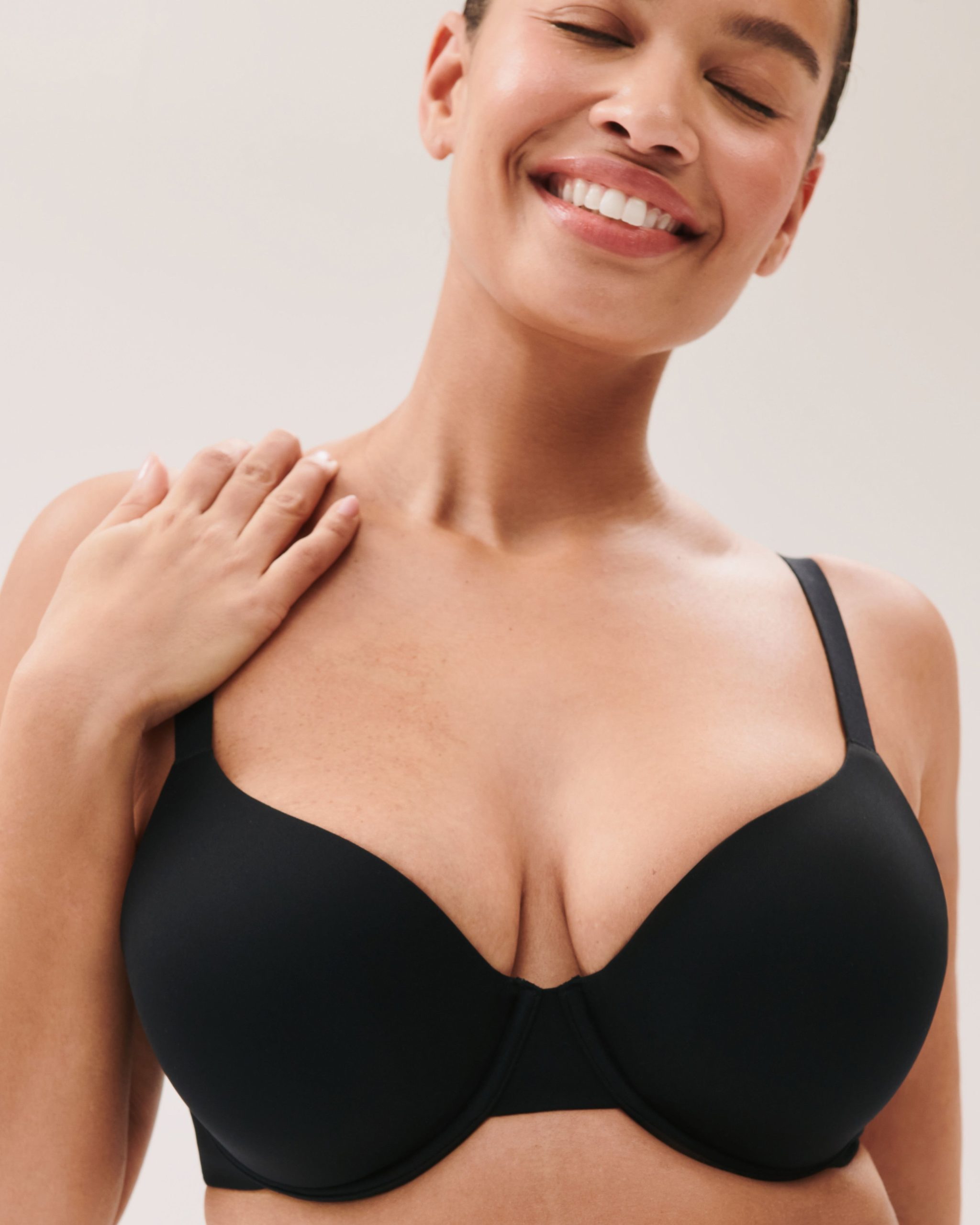 SPANXsupersmooth? BraVa Lightly Lined Bra | Very Black