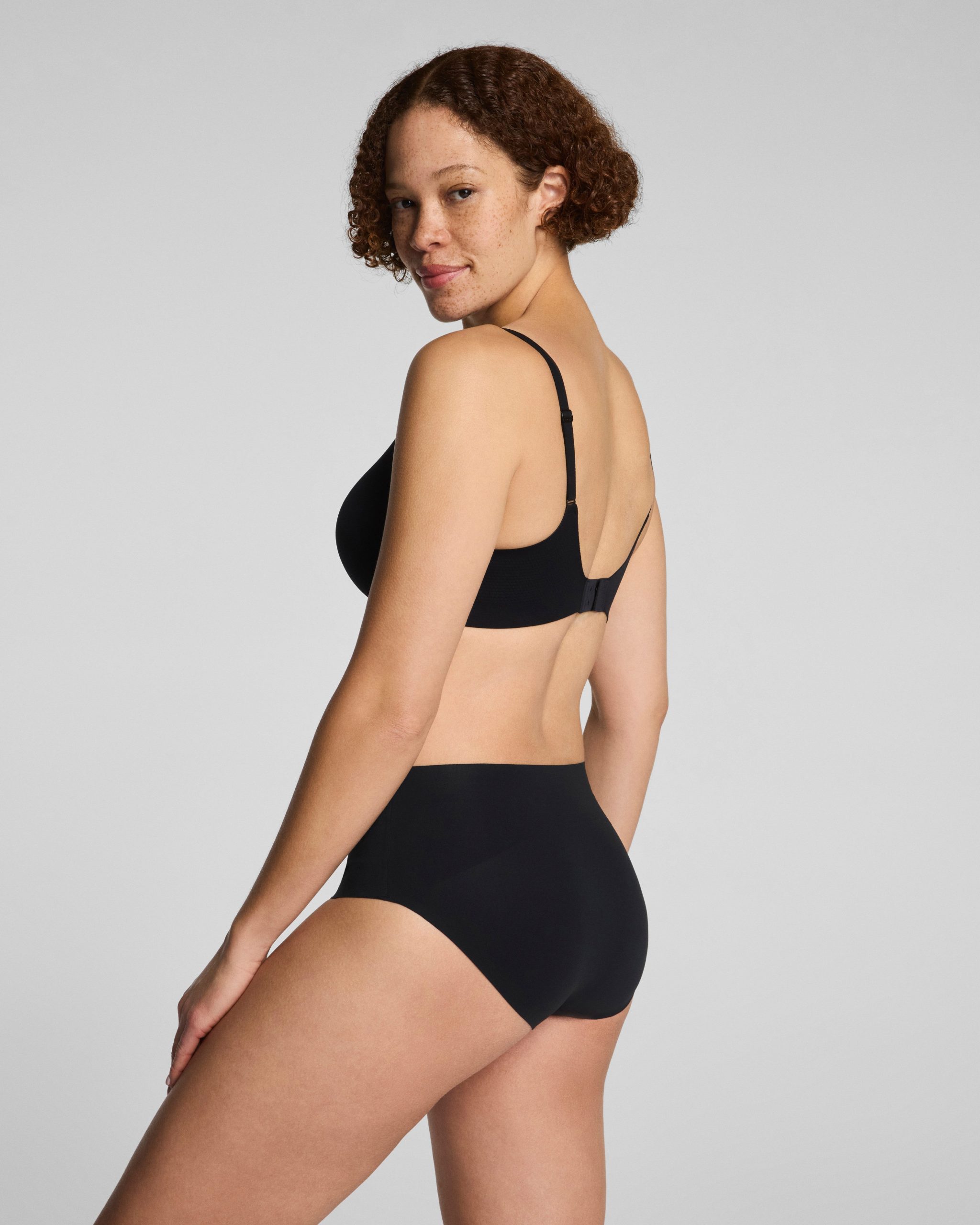 SPANXsupersmooth? BraVa Push-Up Bra | Very Black - Image 5