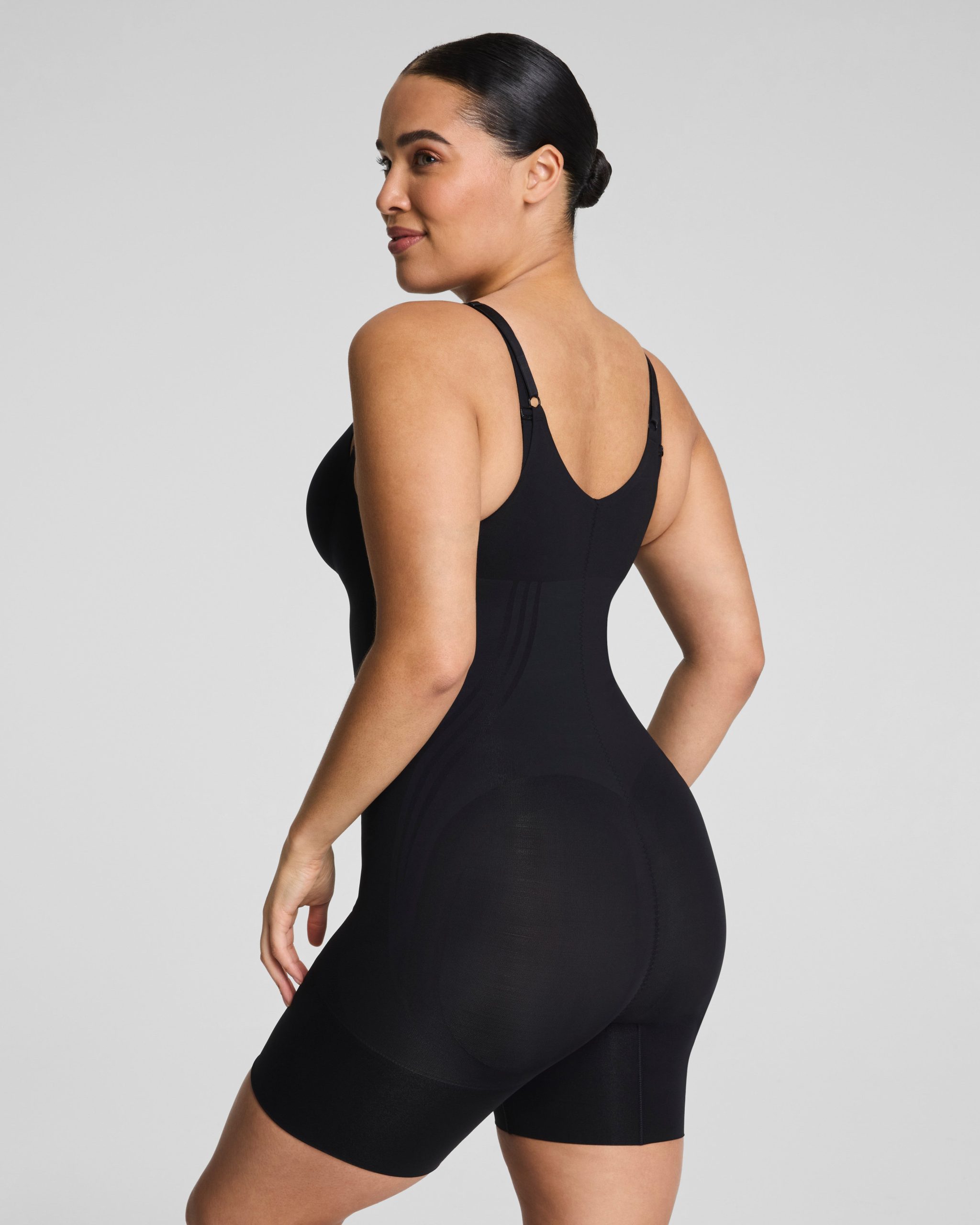 SPANXsculpt? GoFigure Open-Bust Mid-Thigh Bodysuit | Very Black - Image 4