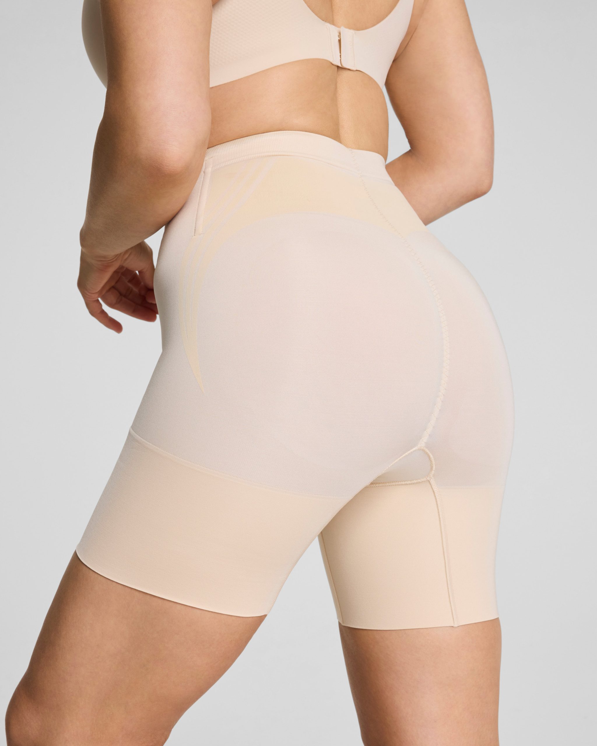 SPANXsculpt? GoFigure Mid-Thigh Short | Toasted Coconut - Image 4