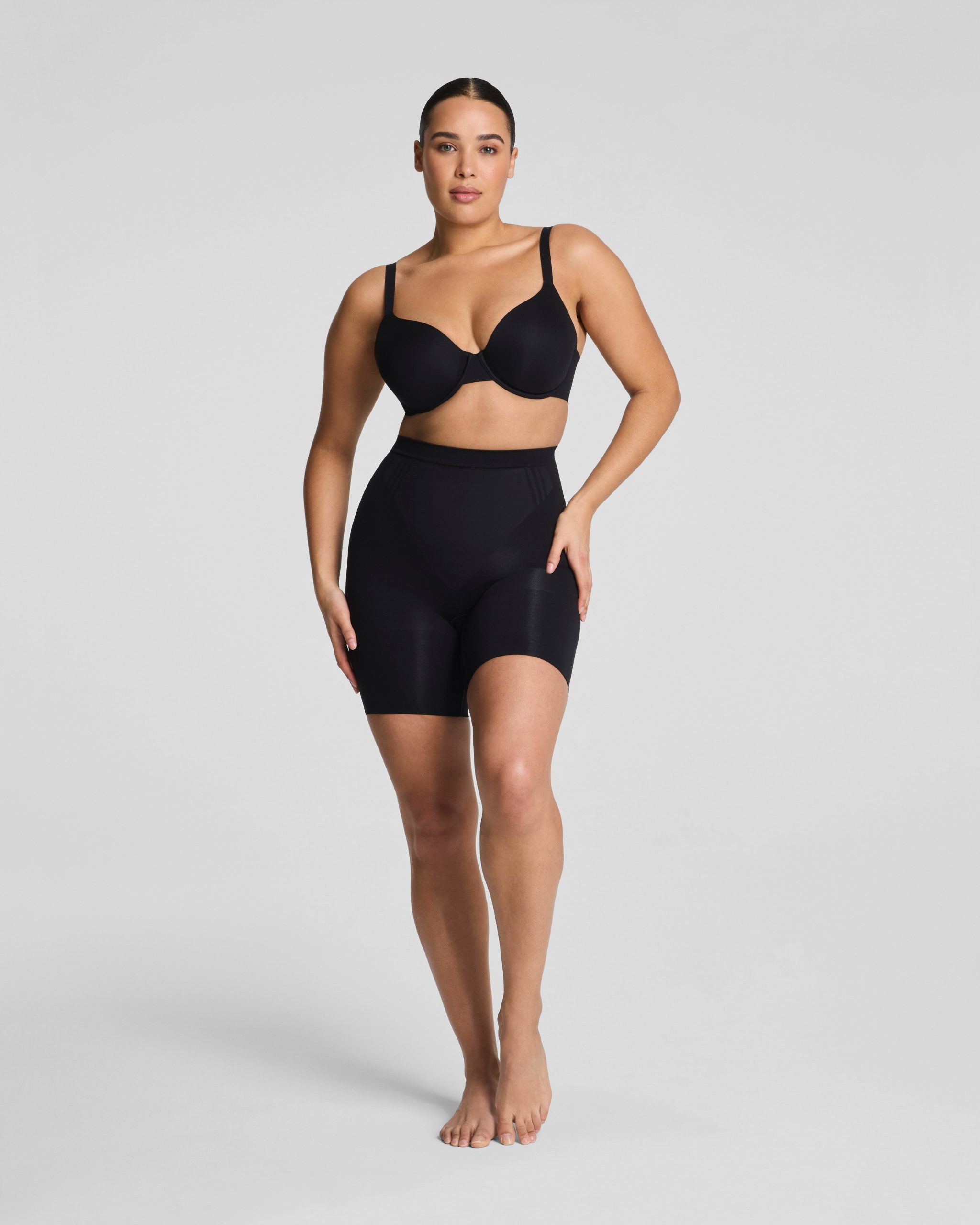 SPANXsculpt? GoFigure Mid-Thigh Short | Very Black - Image 5