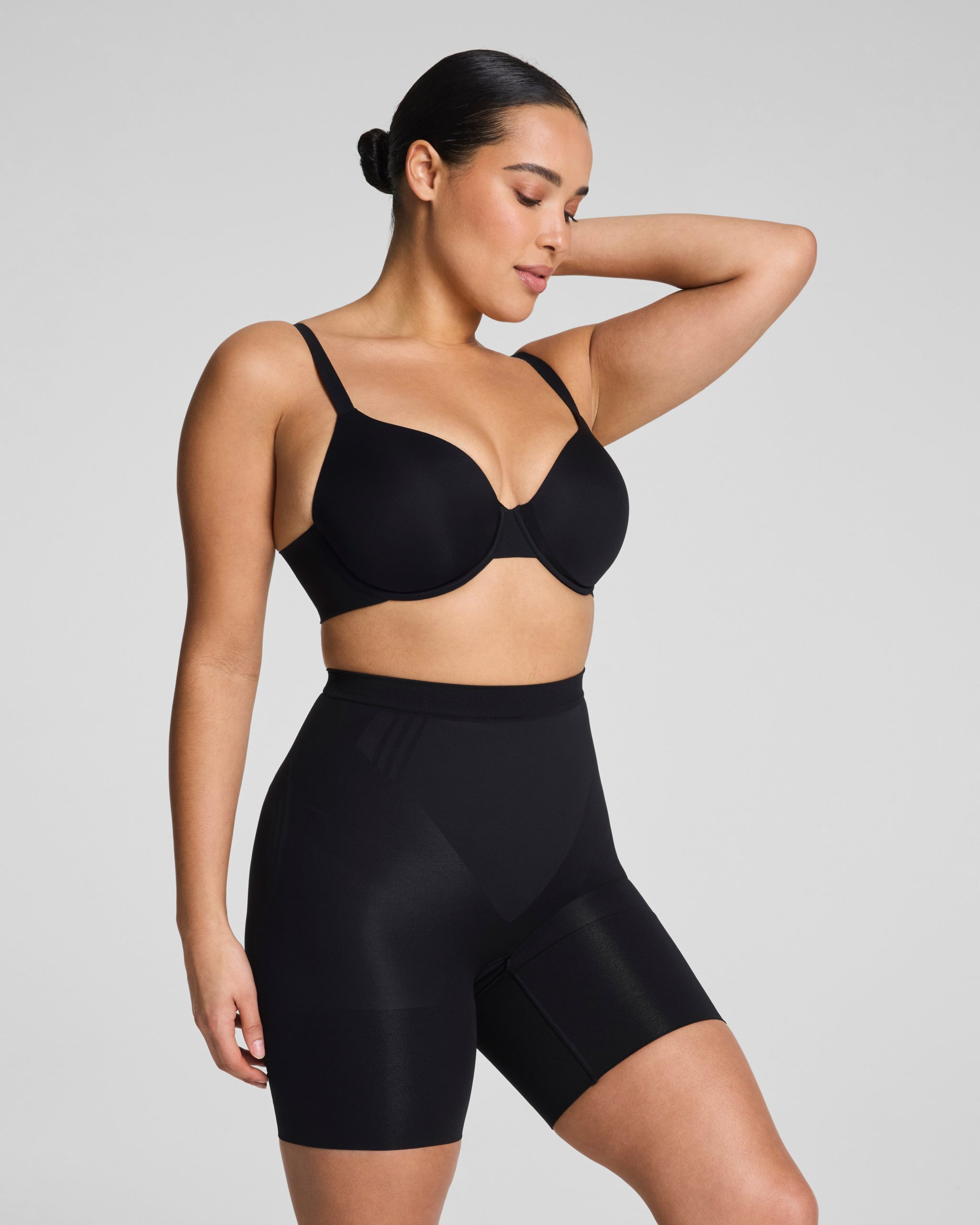 SPANXsculpt? GoFigure Mid-Thigh Short | Very Black
