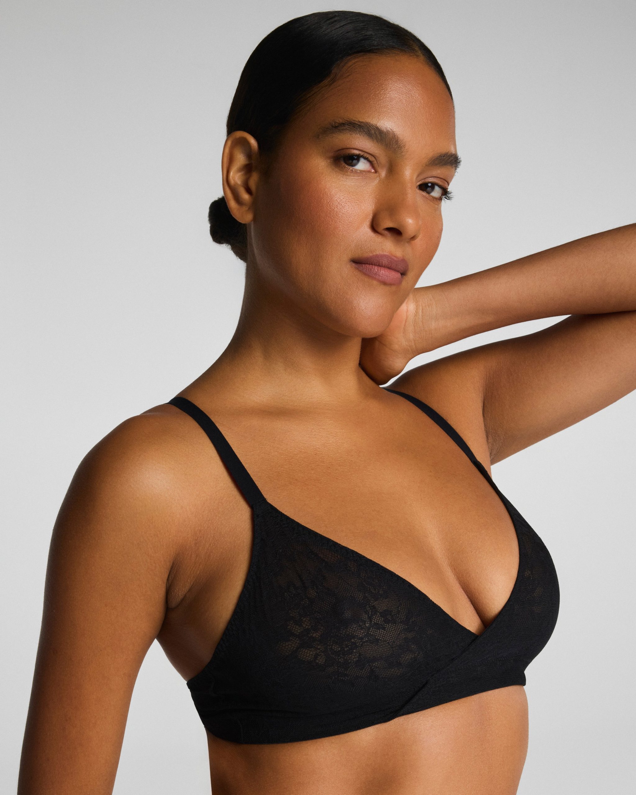SPANXsupersmooth? Day to Date Night Lace Bralette | Very Black - Image 3