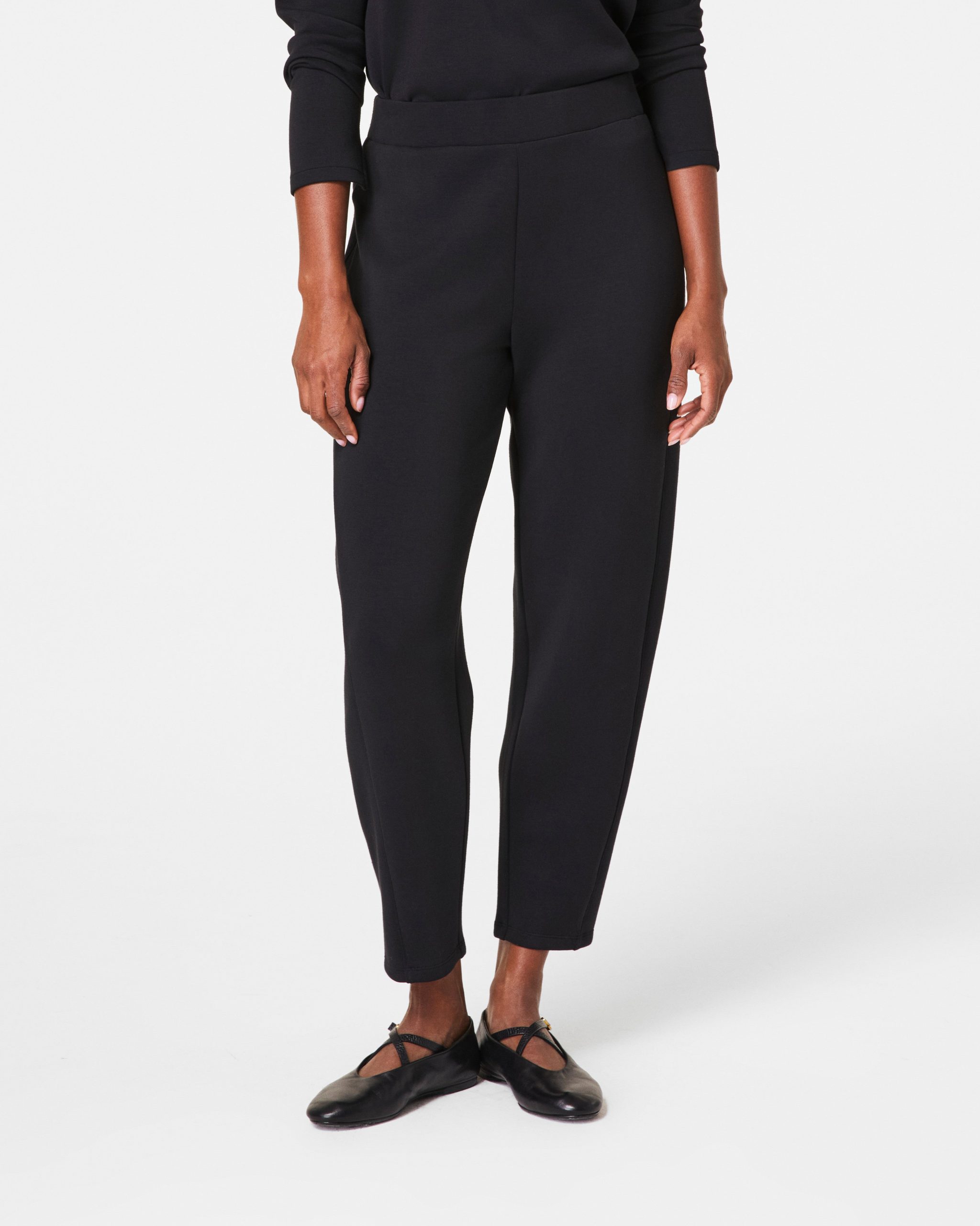 SPANX AirEssentials? Barrel Leg Pant | Very Black - Image 4