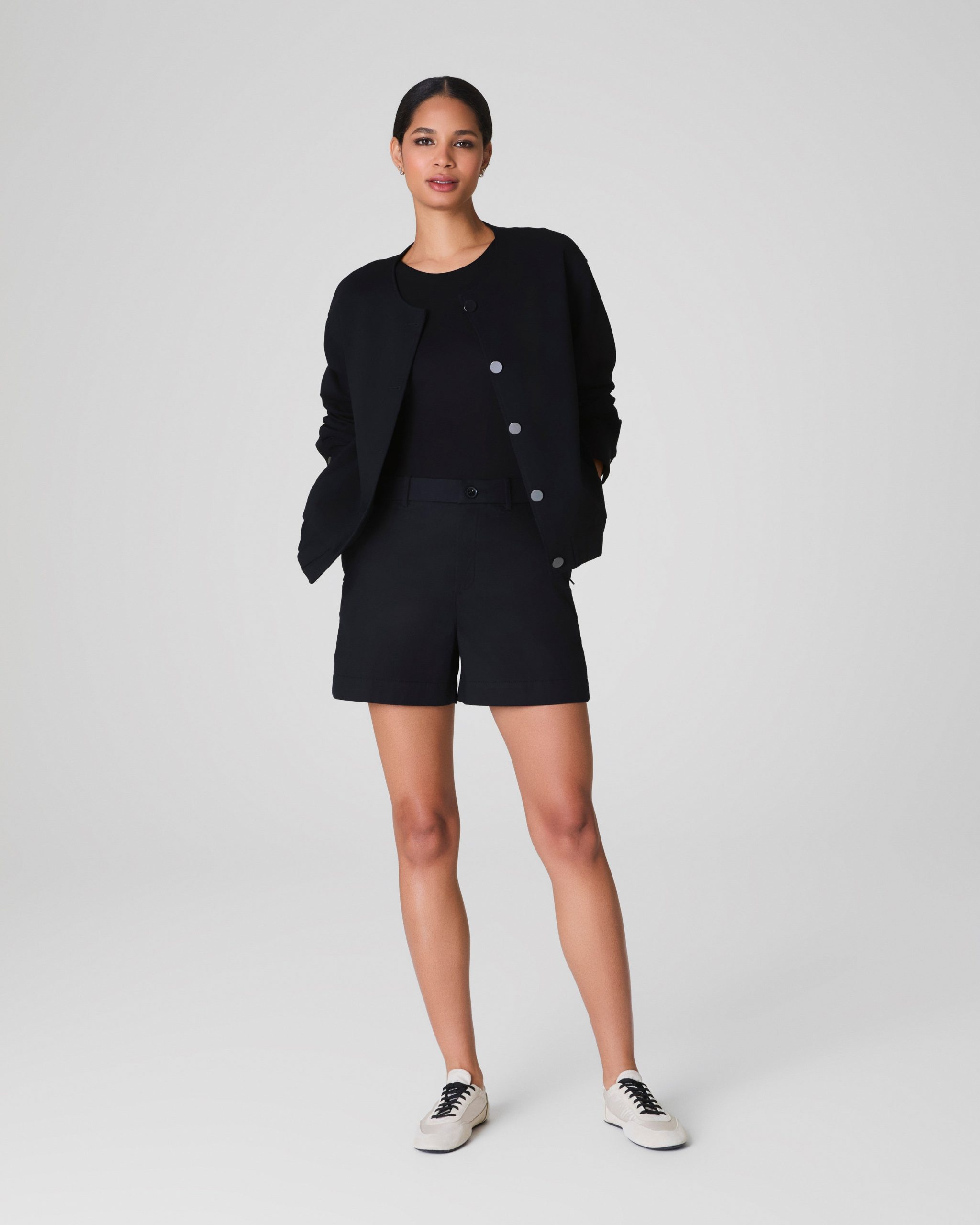 SPANXsupersmooth? Stretch Twill Short. 5 | Classic Black