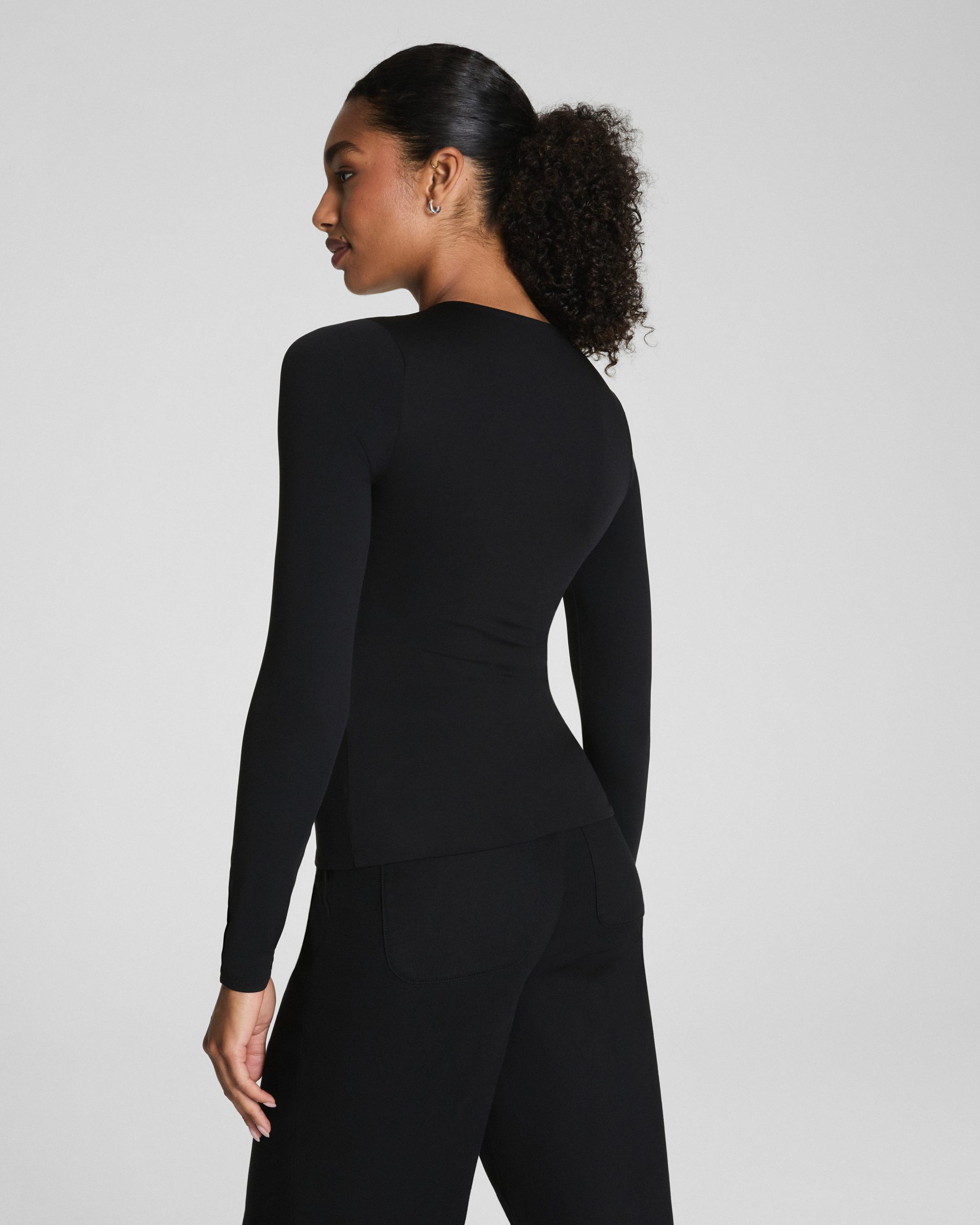 SPANXsmooth? Jersey Crewneck Long Sleeve Top | Classic Black - Image 2
