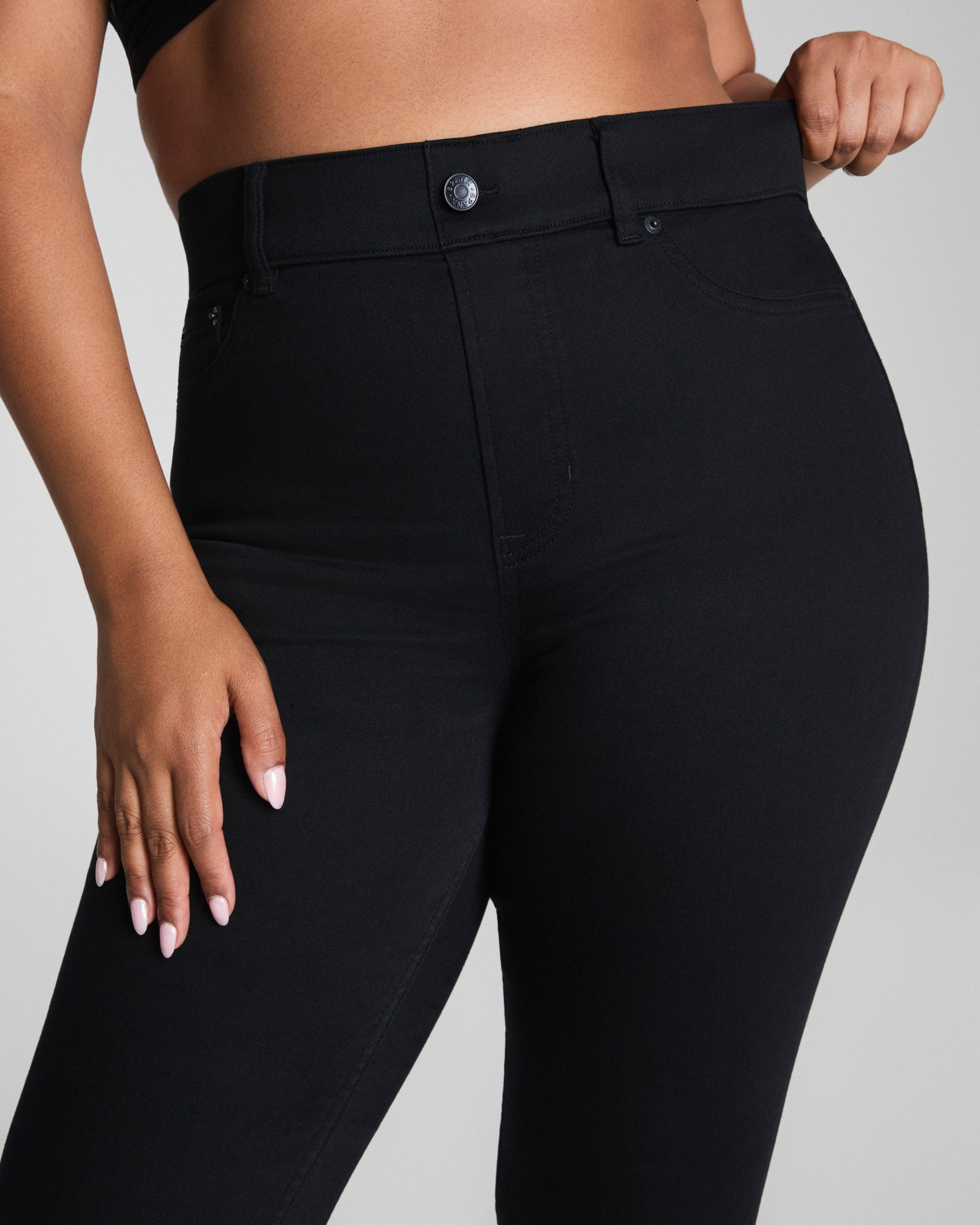 SPANXshape? EveryWear Pull-On Ankle Skinny Jeans | Obsidian Rinse - Image 4