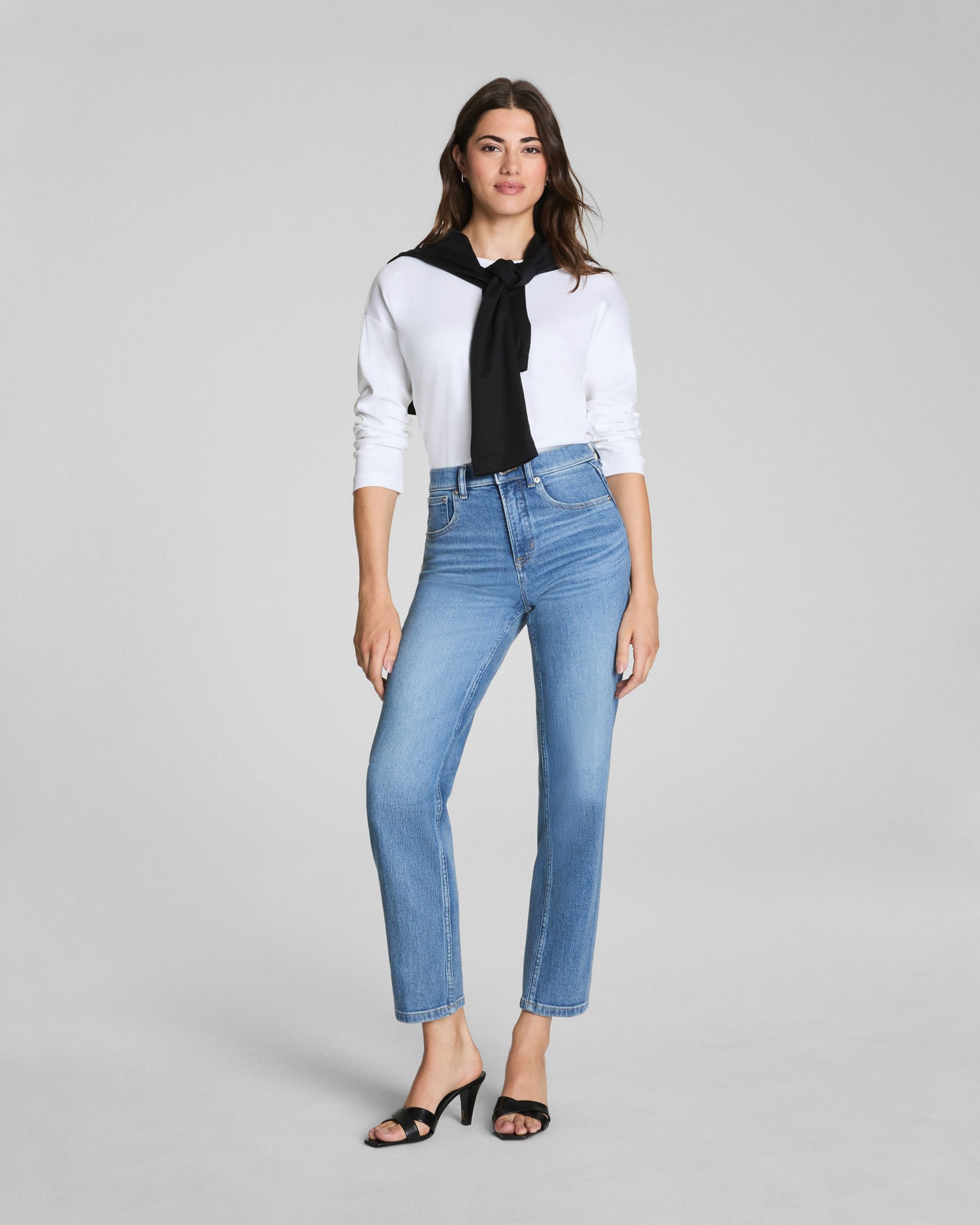 SPANXshape? Authentic 360 90s Straight Leg Jeans | Elysian