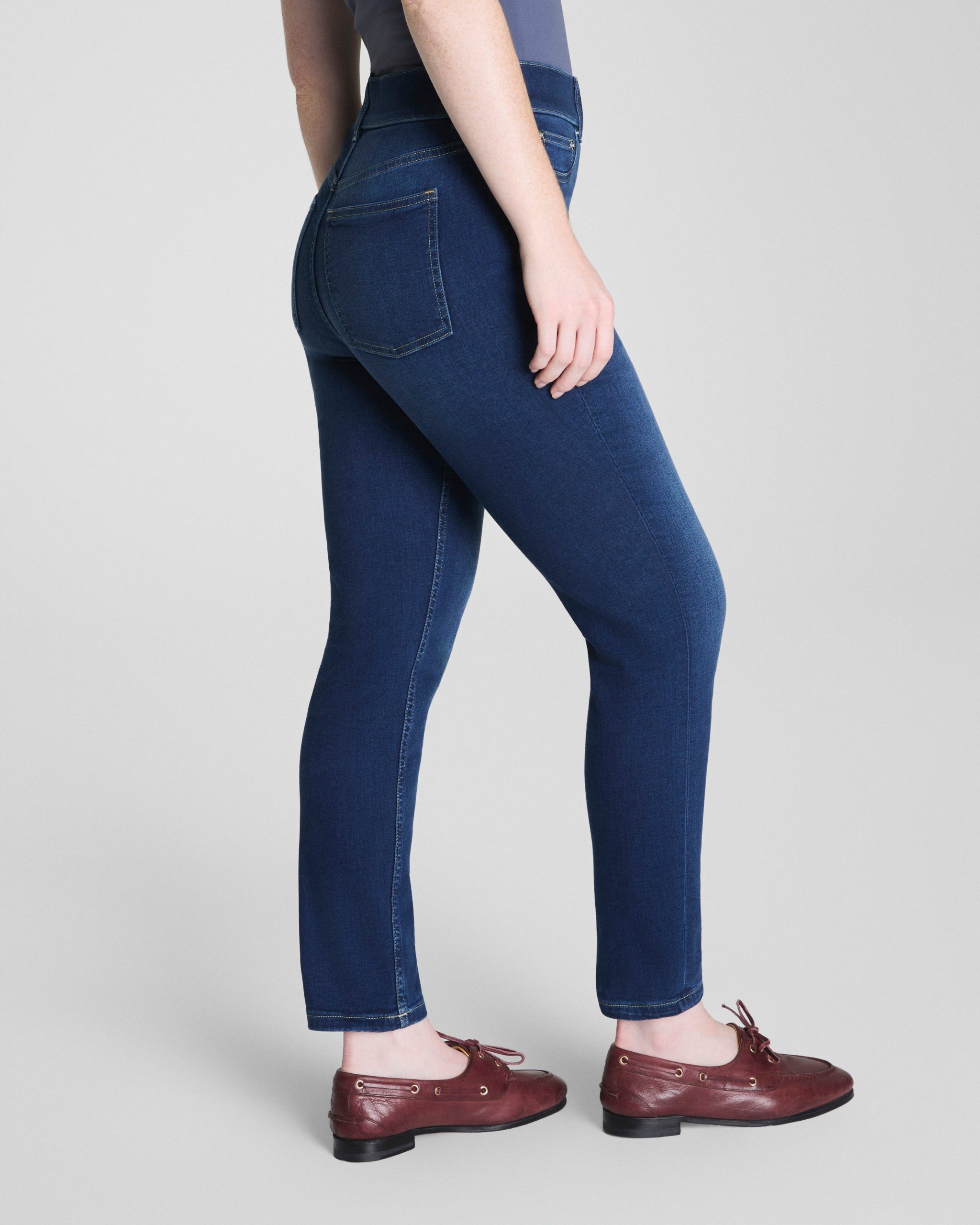 SPANXshape? EveryWear Pull-On Ankle Skinny Jeans | Poseidon - Image 3