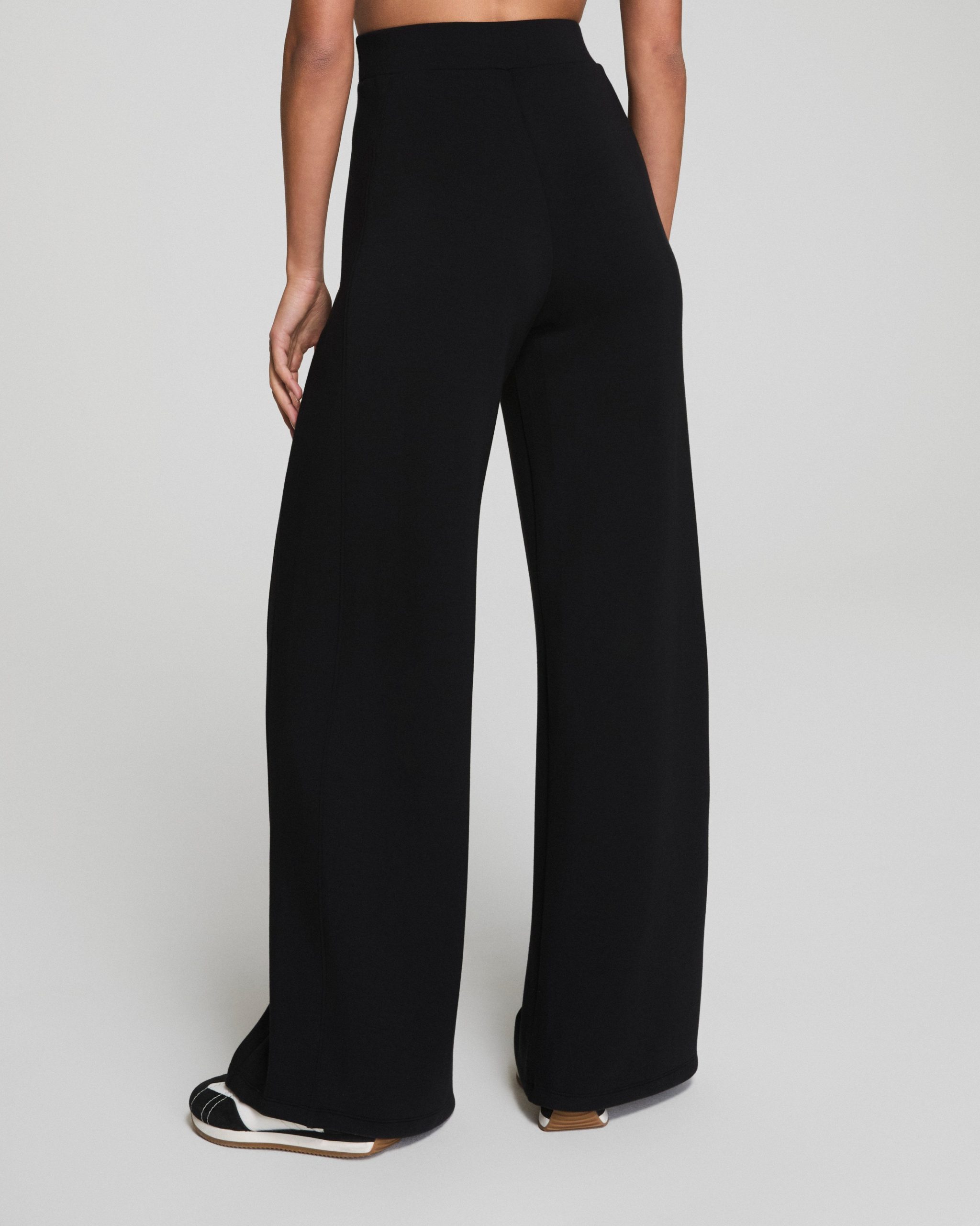 SPANX AirEssentials? Wide Leg Track Pant | Very Black - Image 3