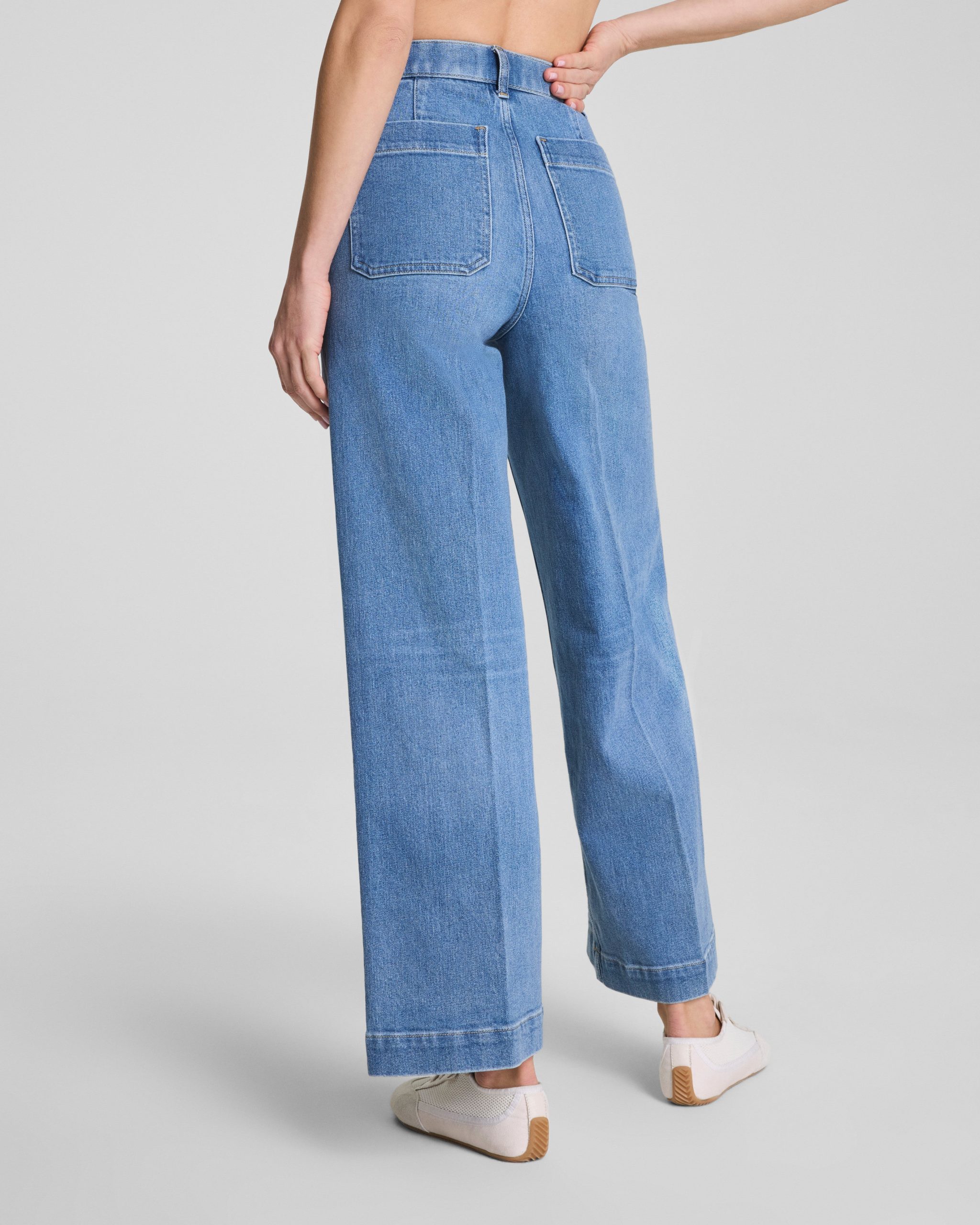 SPANXshape? Authentic 360 Cropped Wide Leg Jeans with Patch Pockets | Elysian - Image 3