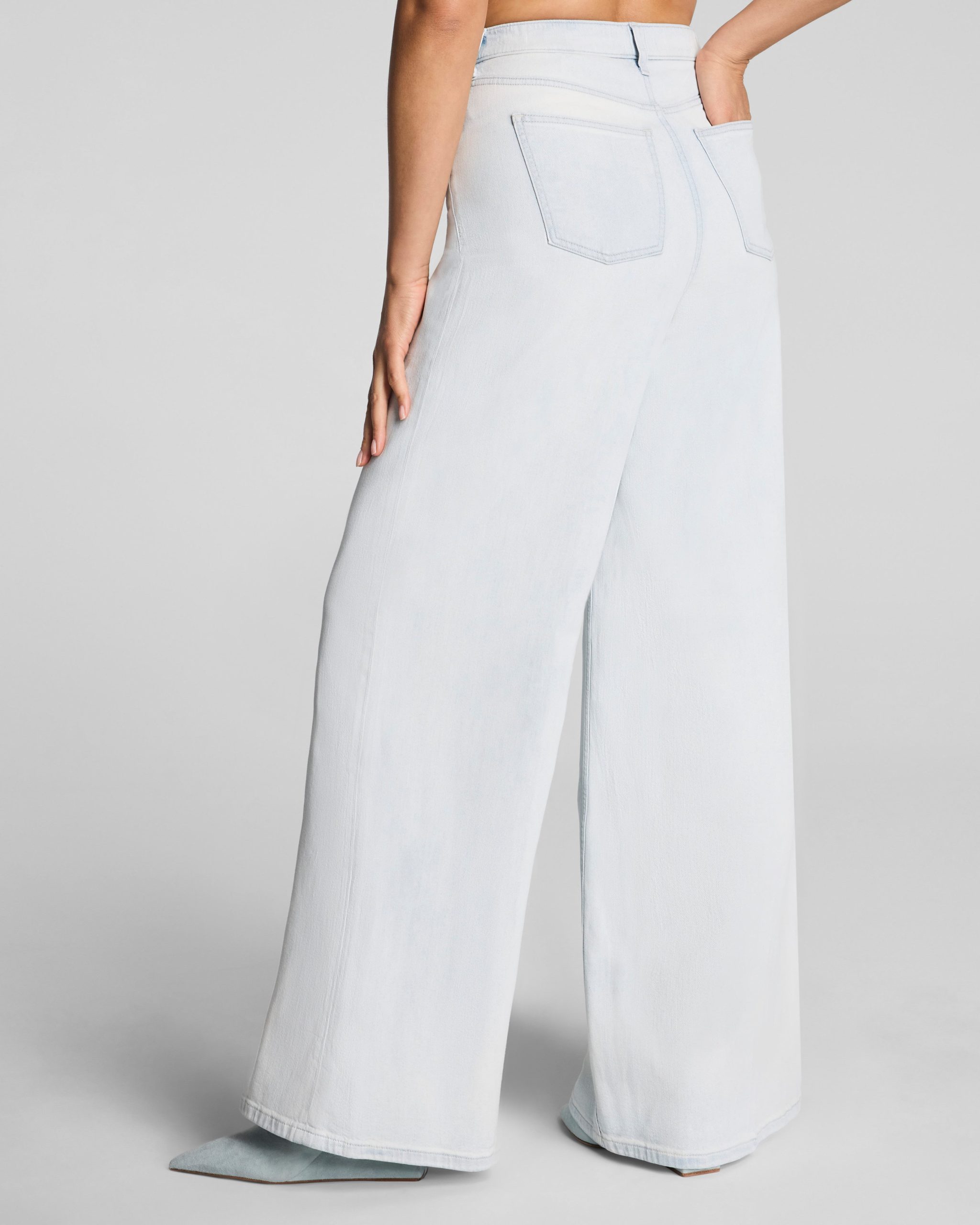 SPANXsupersmooth? Authentic 360 Lightweight Super Wide Leg Jeans | Sea Breeze - Image 3
