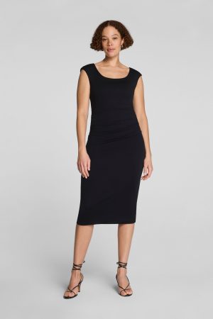 SPANXsmooth? Jersey Scoop Neck Ruched Midi Dress | Classic Black