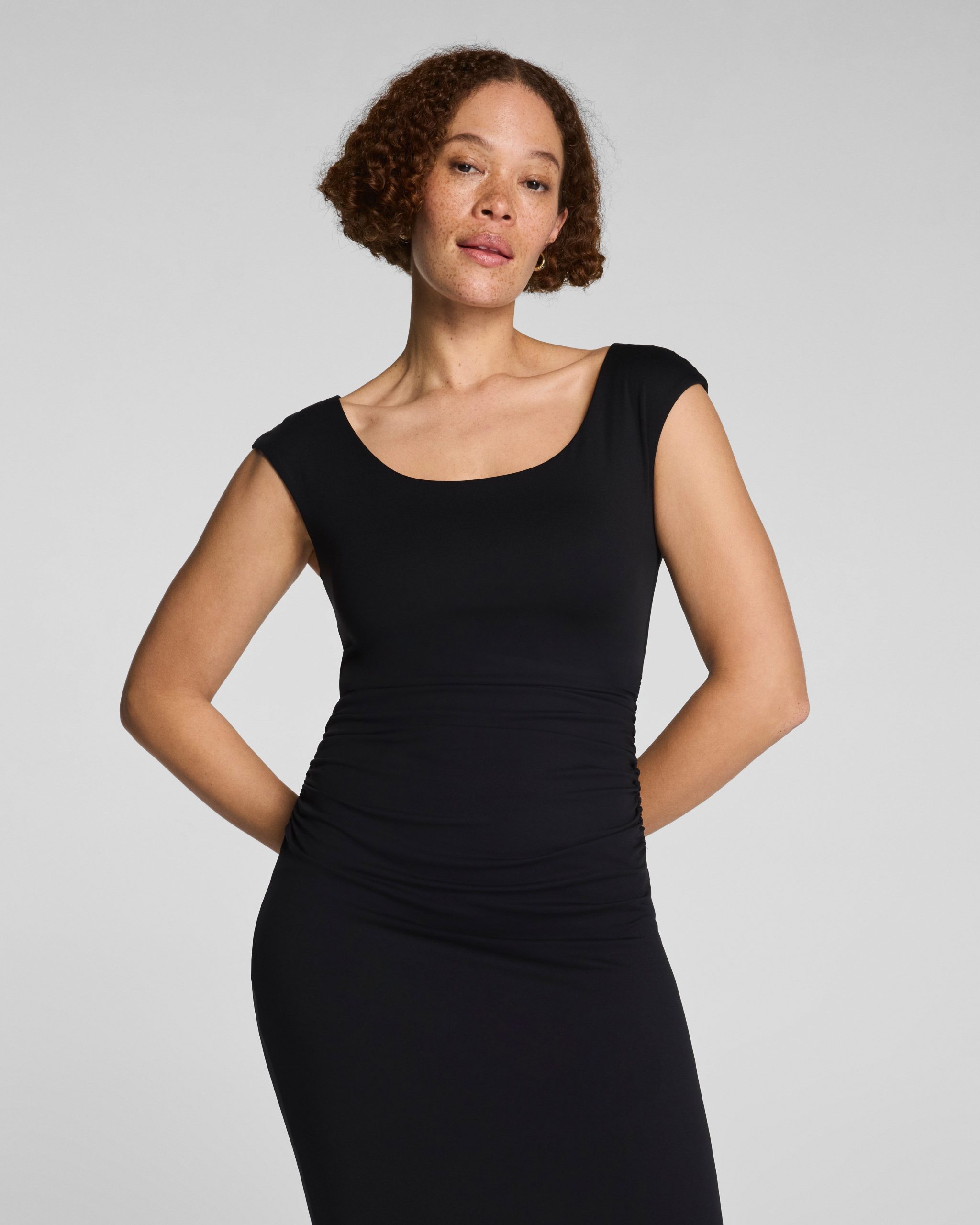 SPANXsmooth? Jersey Scoop Neck Ruched Midi Dress | Classic Black - Image 3
