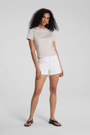 SPANXsupersmooth? Stretch Twill Short with Patch Pockets. 5 | Ivory