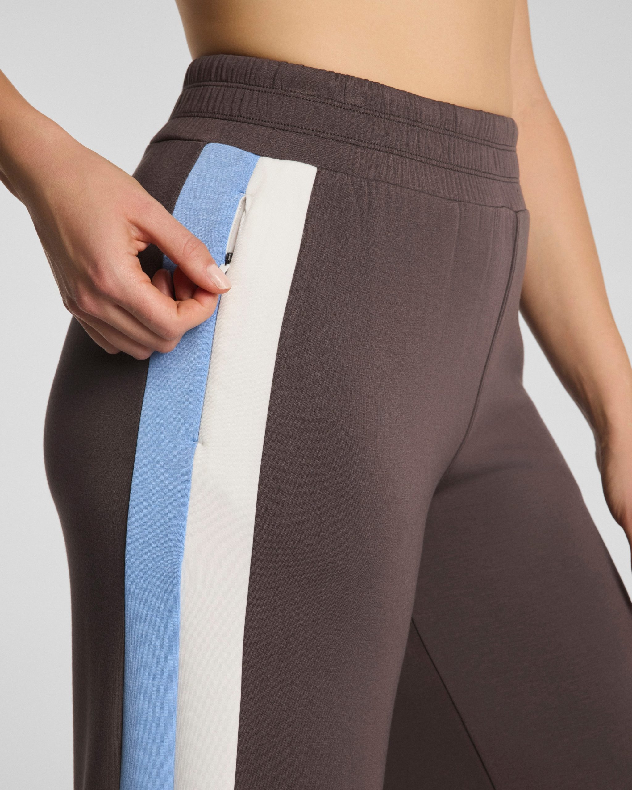 SPANX AirEssentials? Colorblock Track Pant | Dark Cacao Stripe - Image 5