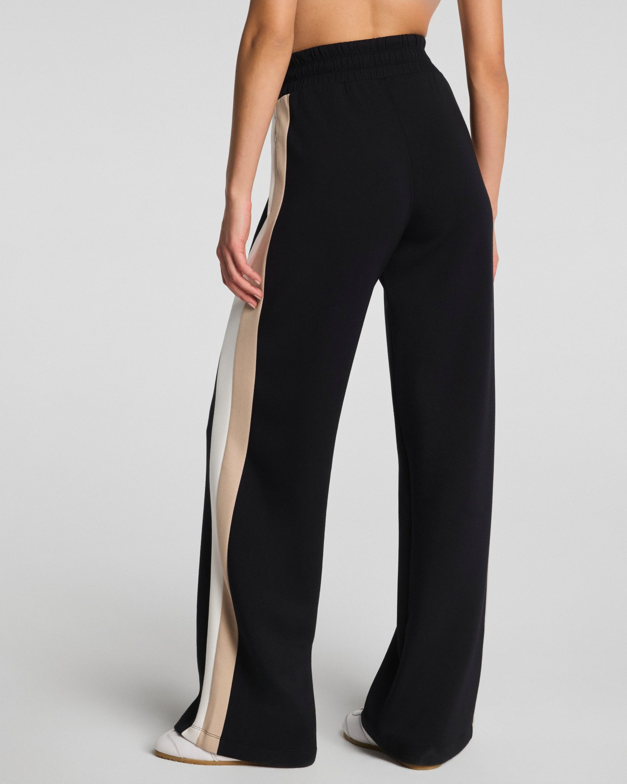 SPANX AirEssentials? Colorblock Track Pant | Very Black Stripe - Image 3