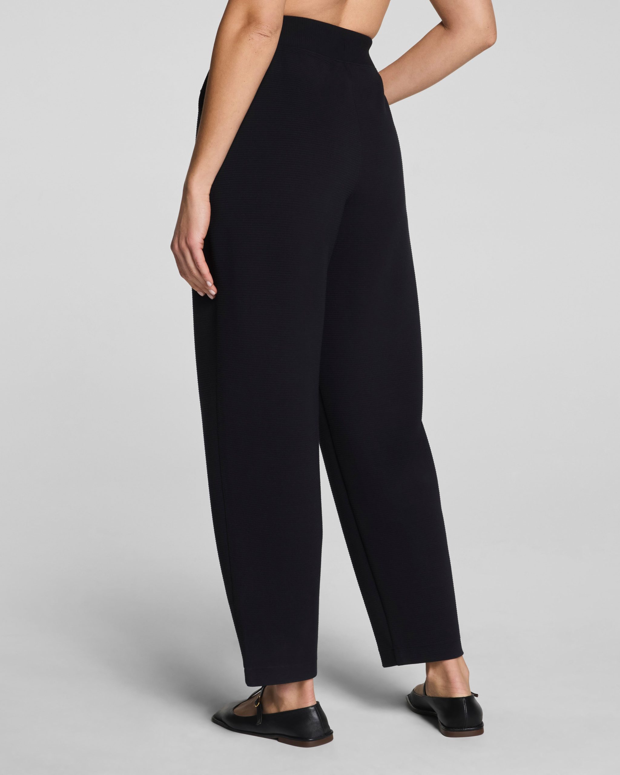 SPANX AirEssentials? French Rib Barrel Leg Pant | Very Black - Image 4