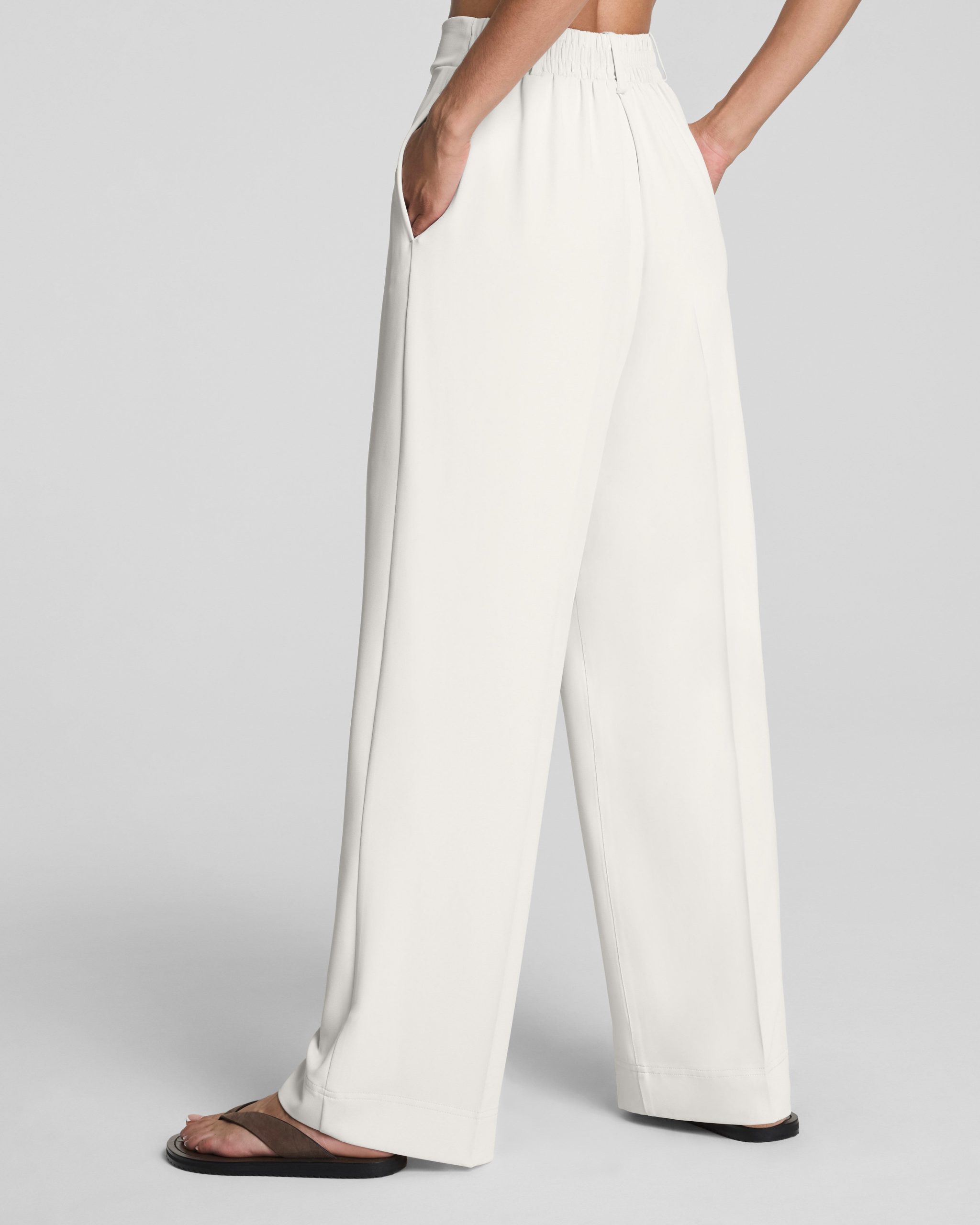 SPANX? CarryOn Pleated Wide Leg Pant | Ivory - Image 3