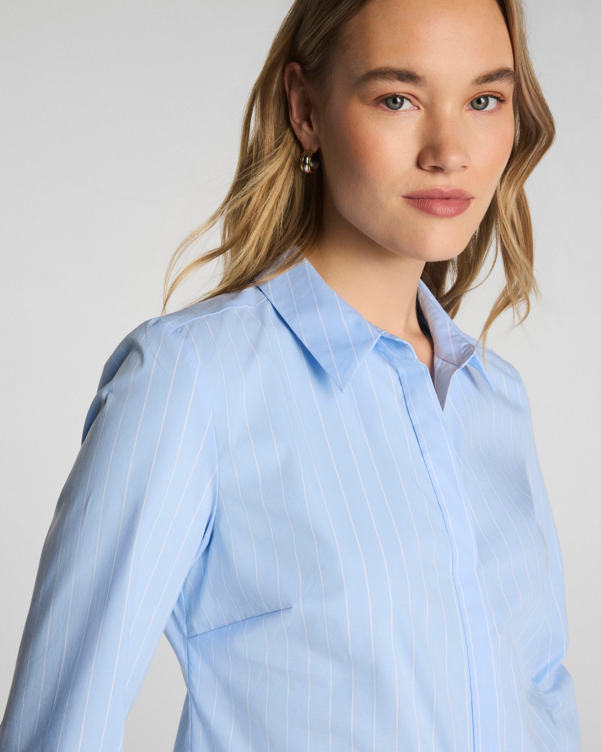 SPANX? Poplin No-Gape Tailored Button-Down | Peak/Classic White - Image 3