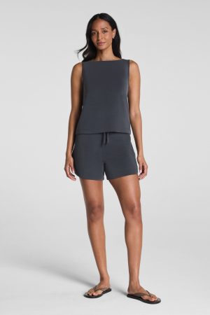 SPANX AirEssentials® Sandwashed Short. 5 | Graphite