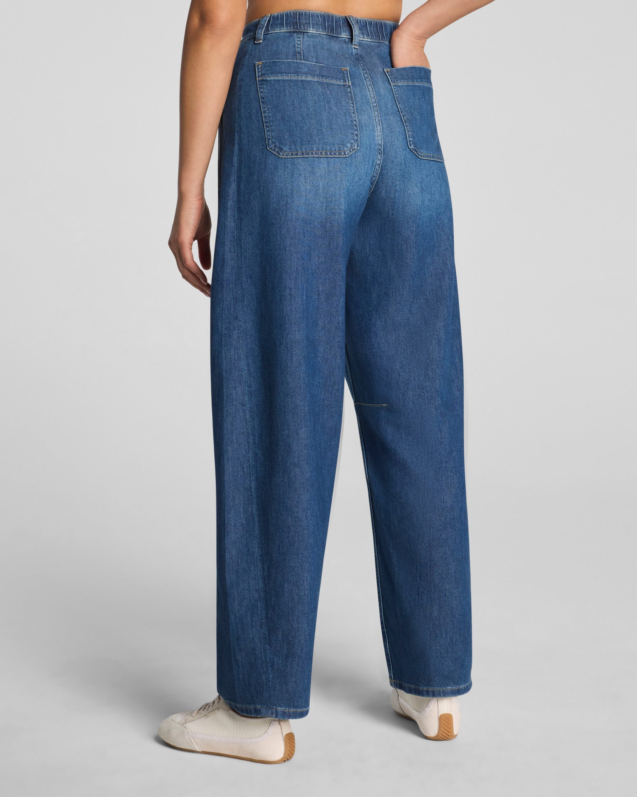 SPANXsupersmooth? Authentic 360 Lightweight Utility Barrel Leg Jeans | Oceanic - Image 3