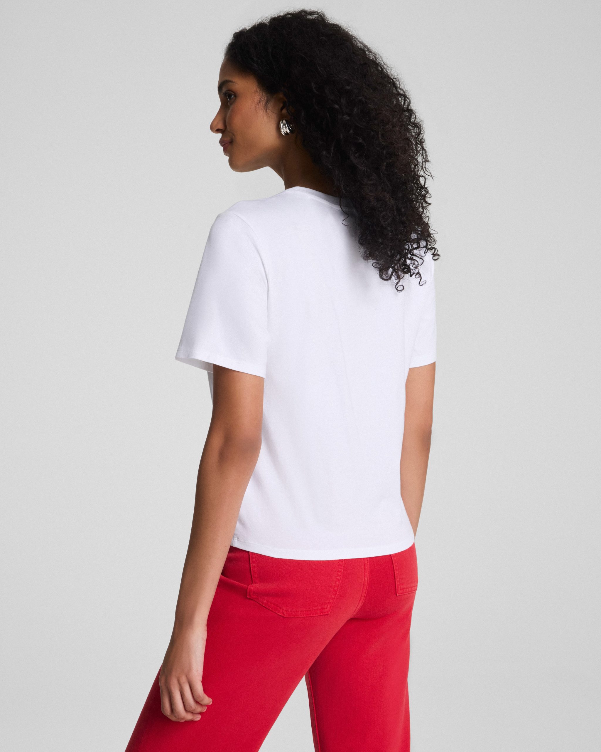 karla welch for SPANX? Everyday Tee | Classic White - Image 2