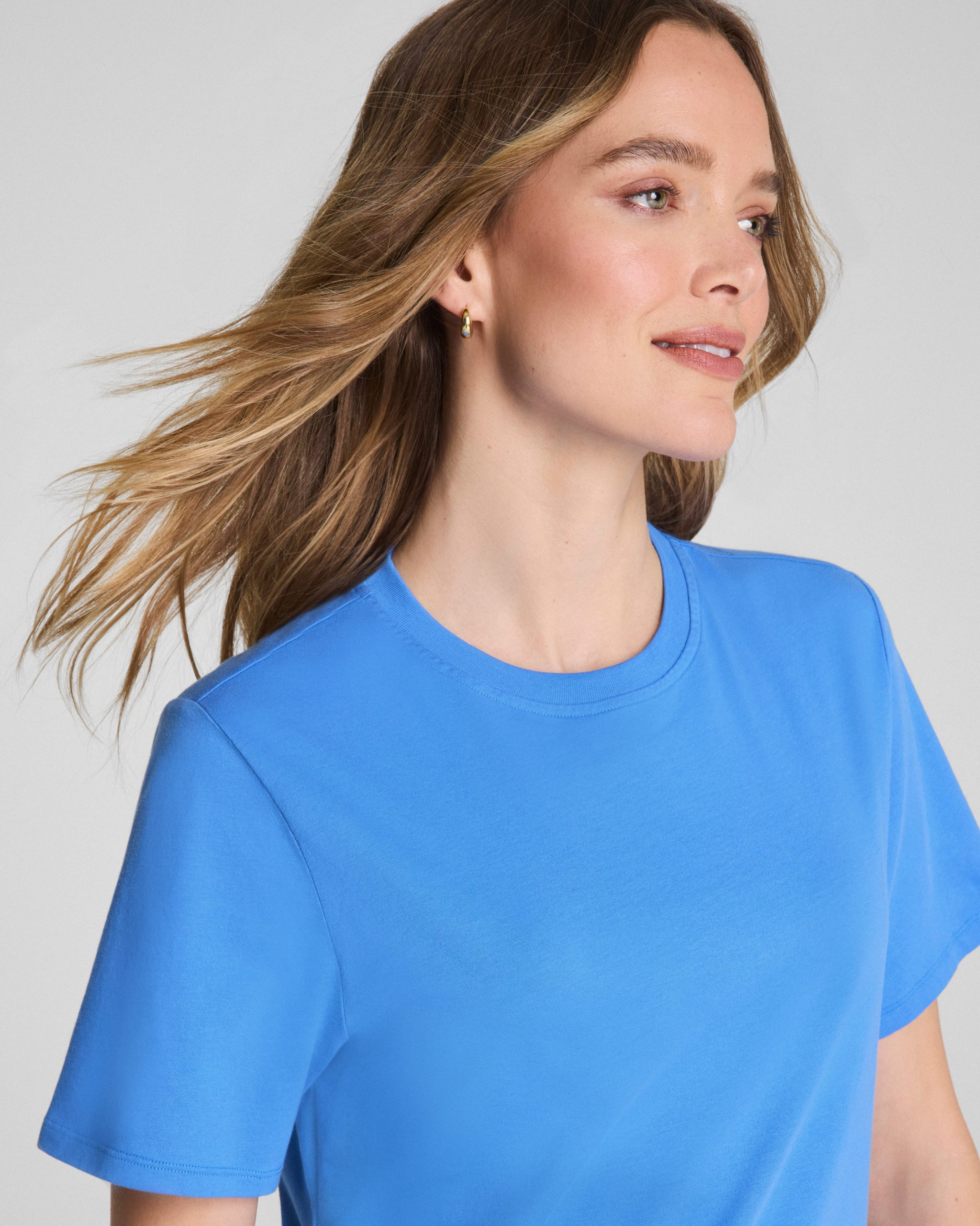 karla welch for SPANX? Everyday Tee | French Blue - Image 3