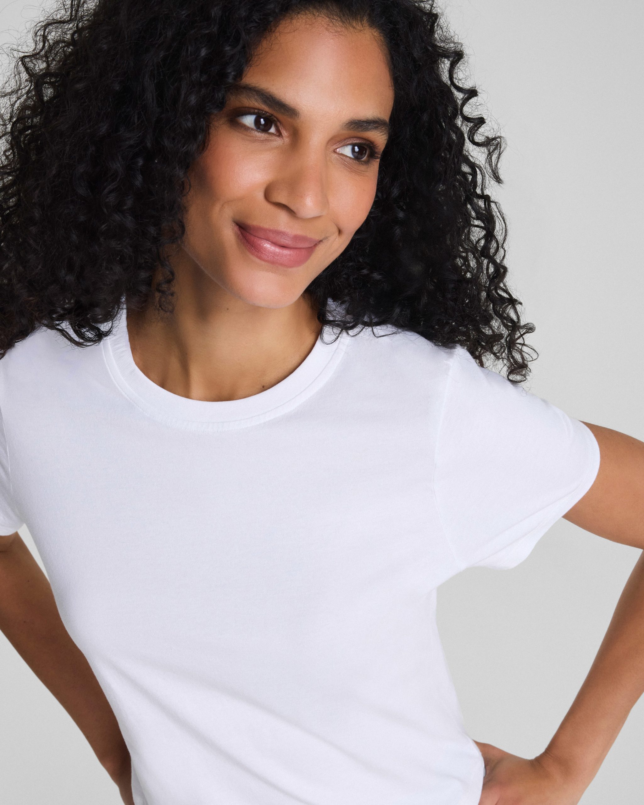 karla welch for SPANX? Cropped 70s Tee | Classic White - Image 3