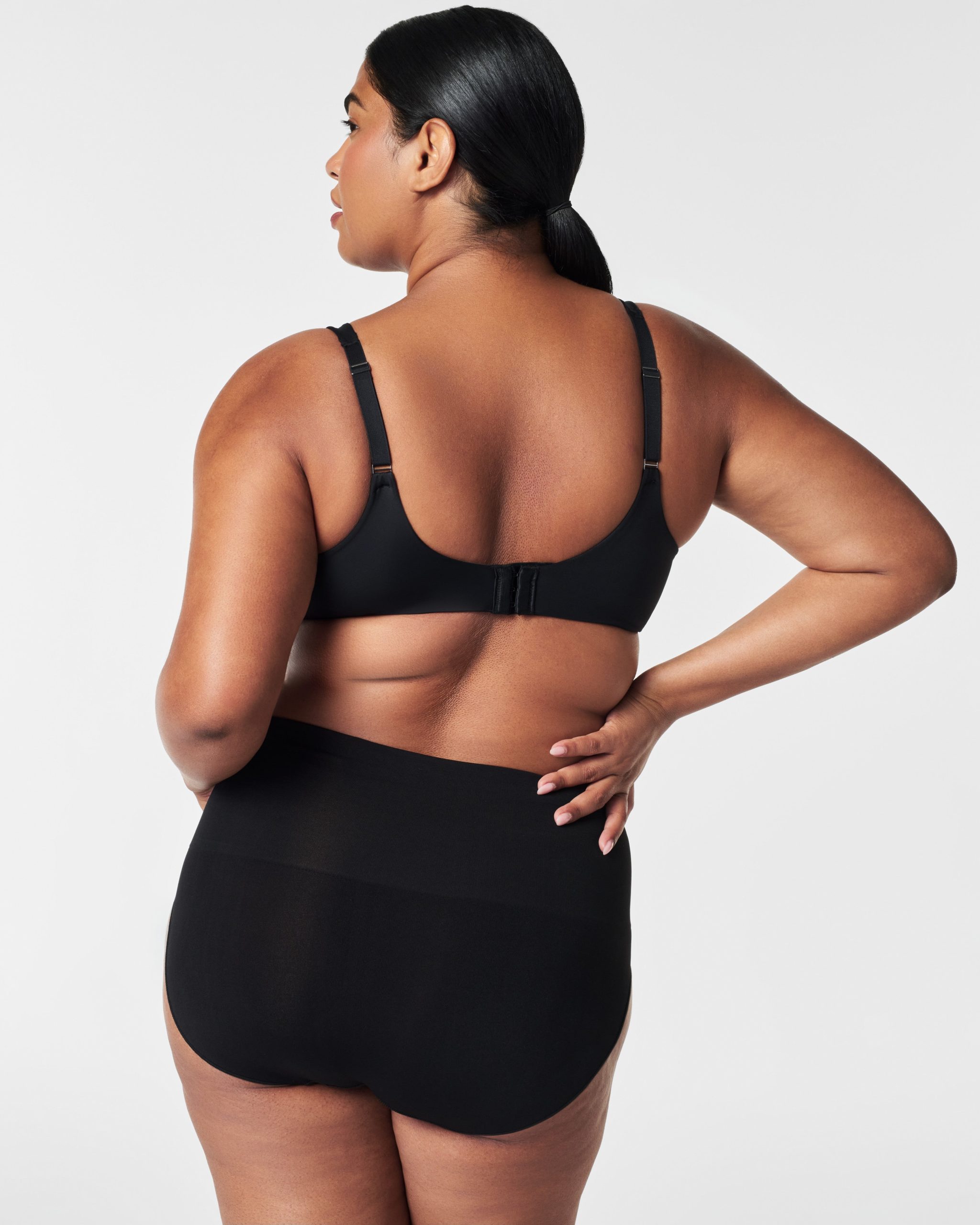SPANX? Low Profile Minimizer Bra | Very Black - Image 2
