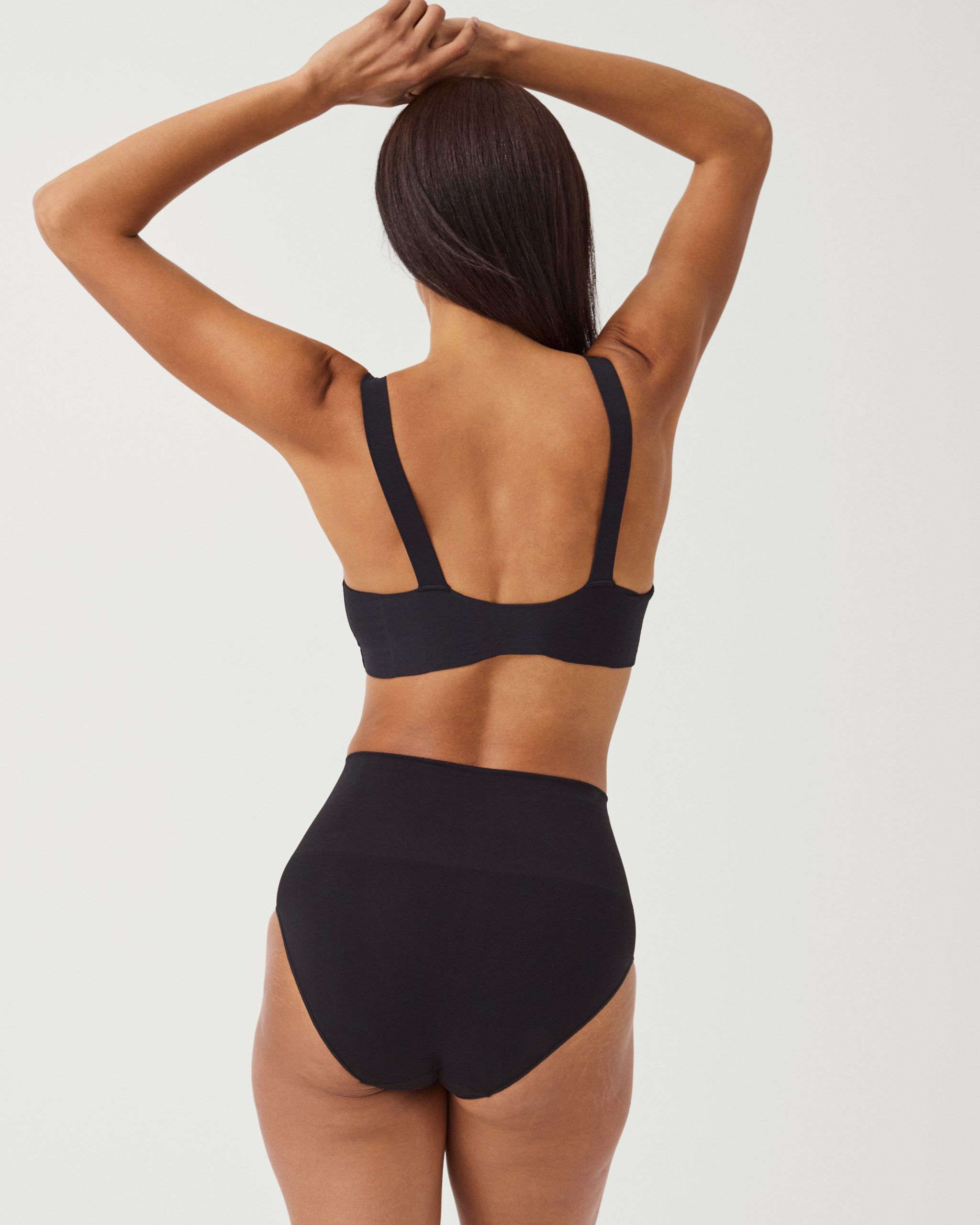 SPANXsmooth? Bra-llelujah!? Lightly Lined Bralette | Very Black - Image 2