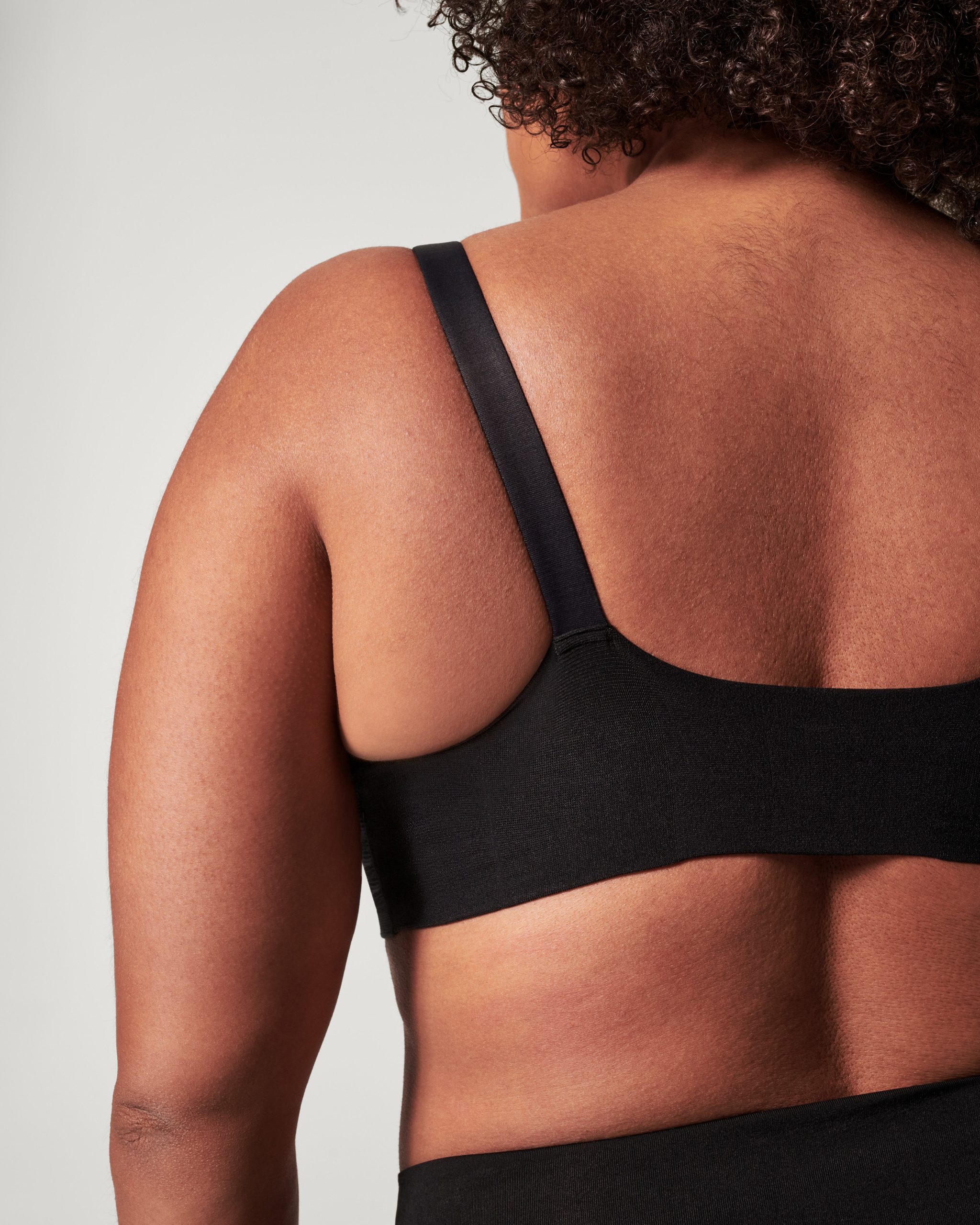 SPANXsmooth? Bra-llelujah!? Adjustable Full Coverage Bra | Very Black - Image 4