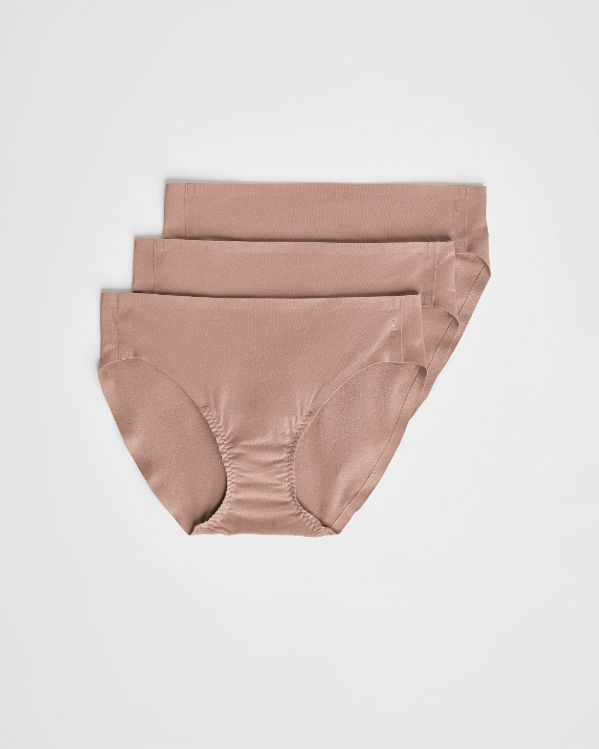 SPANXsmooth? Fit-To-You Bikini 3-Pack Box | Cafe Au Lait - Image 3