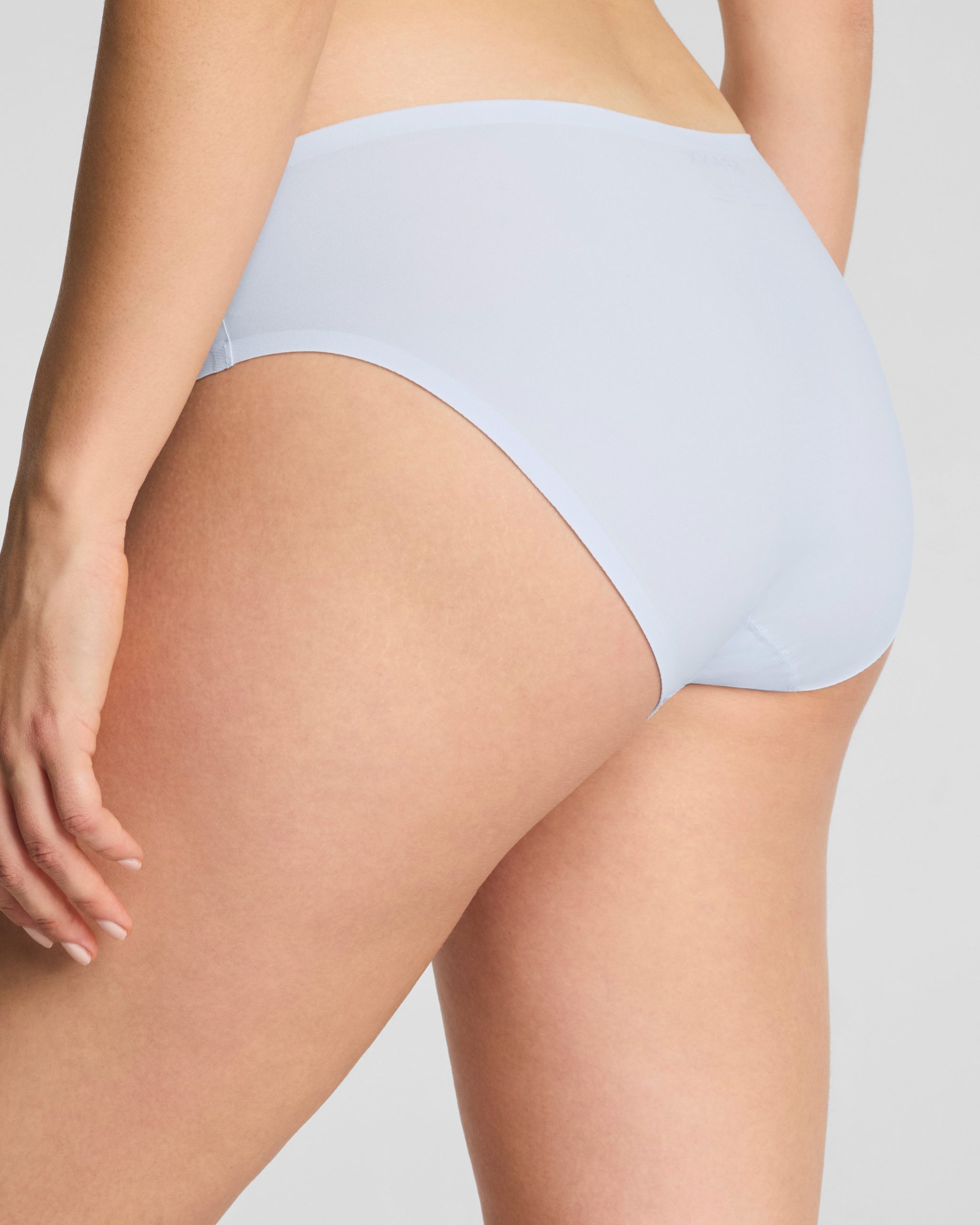 SPANXsmooth® Fit-To-You Bikini 3-Pack Box | Summit/Powder/Frappe - Image 4