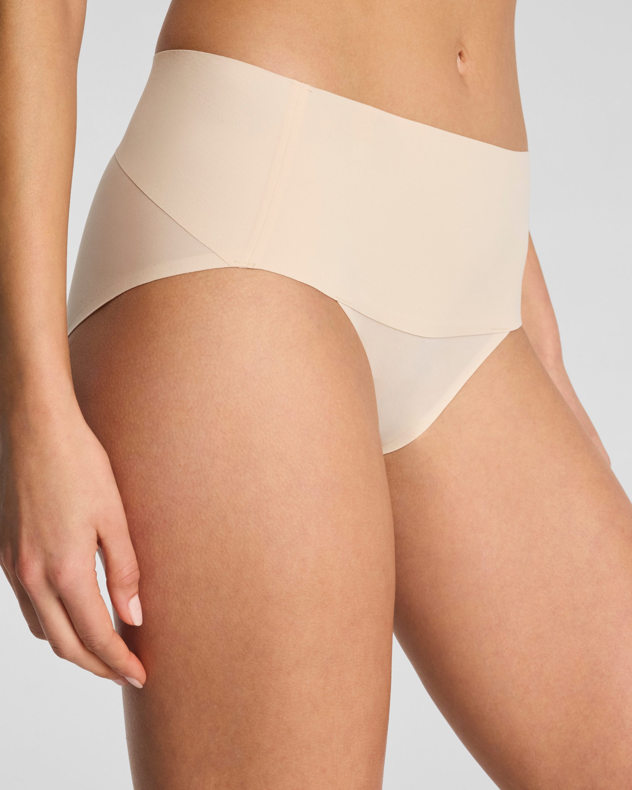 SPANXsupersmooth? Undie-tectable? Hi-Leg Brief | Toasted Coconut