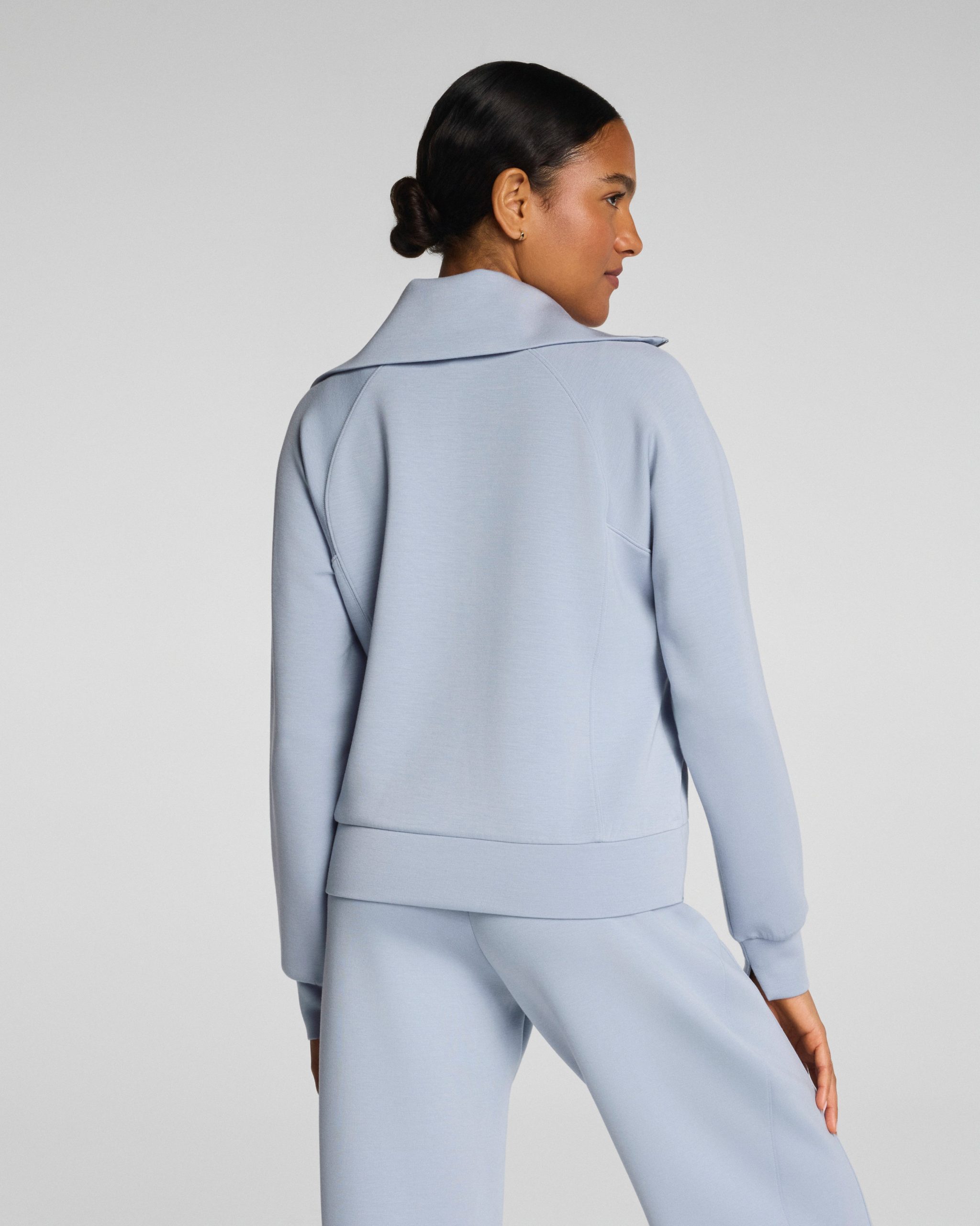 SPANX AirEssentials? Half Zip | Himalayan Cloud - Image 2