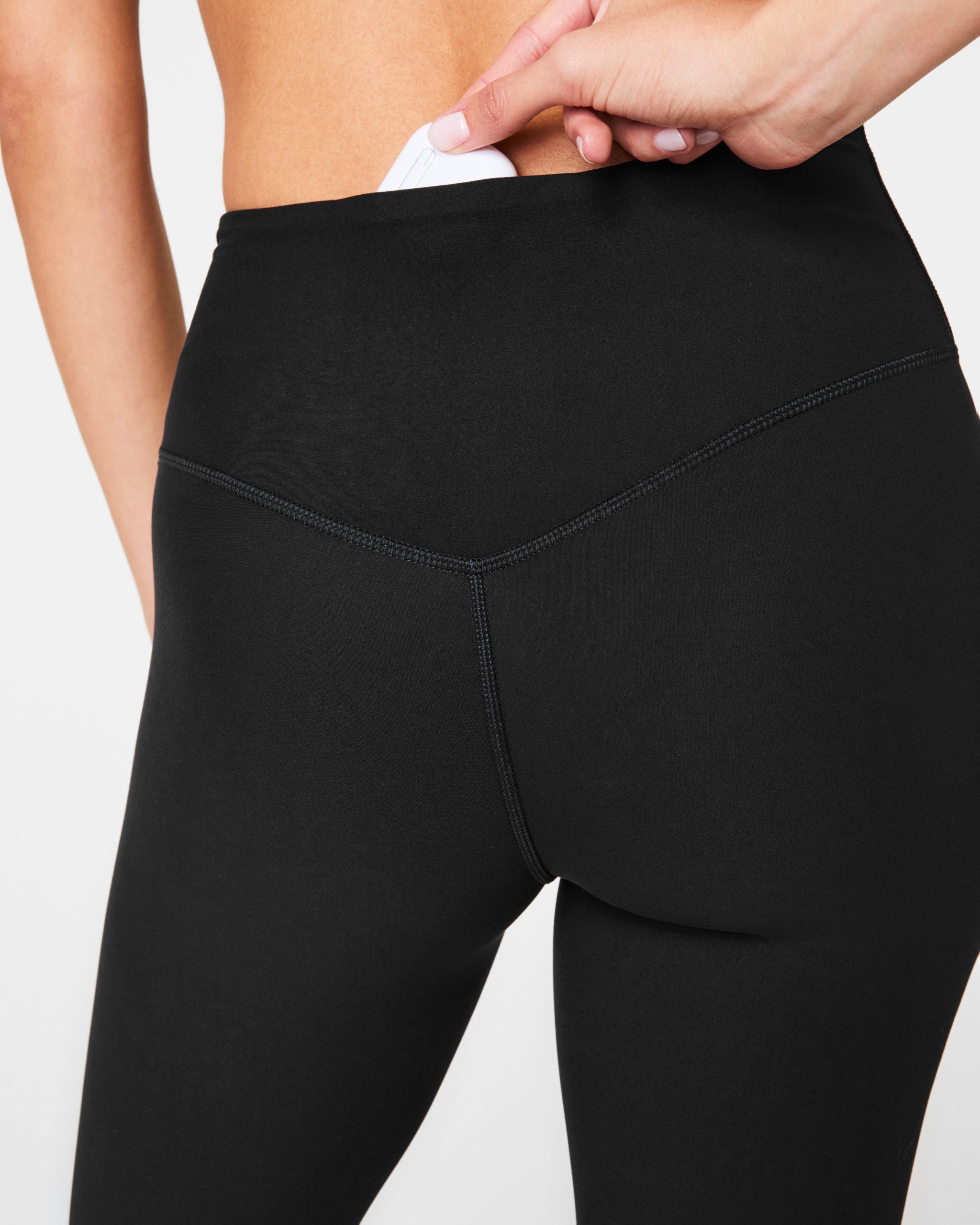 SPANXsmooth? OnForm Full-Length Leggings | Very Black - Image 4