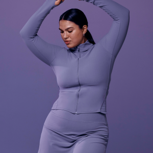 SPANXsmooth? OnForm Full Zip Jacket