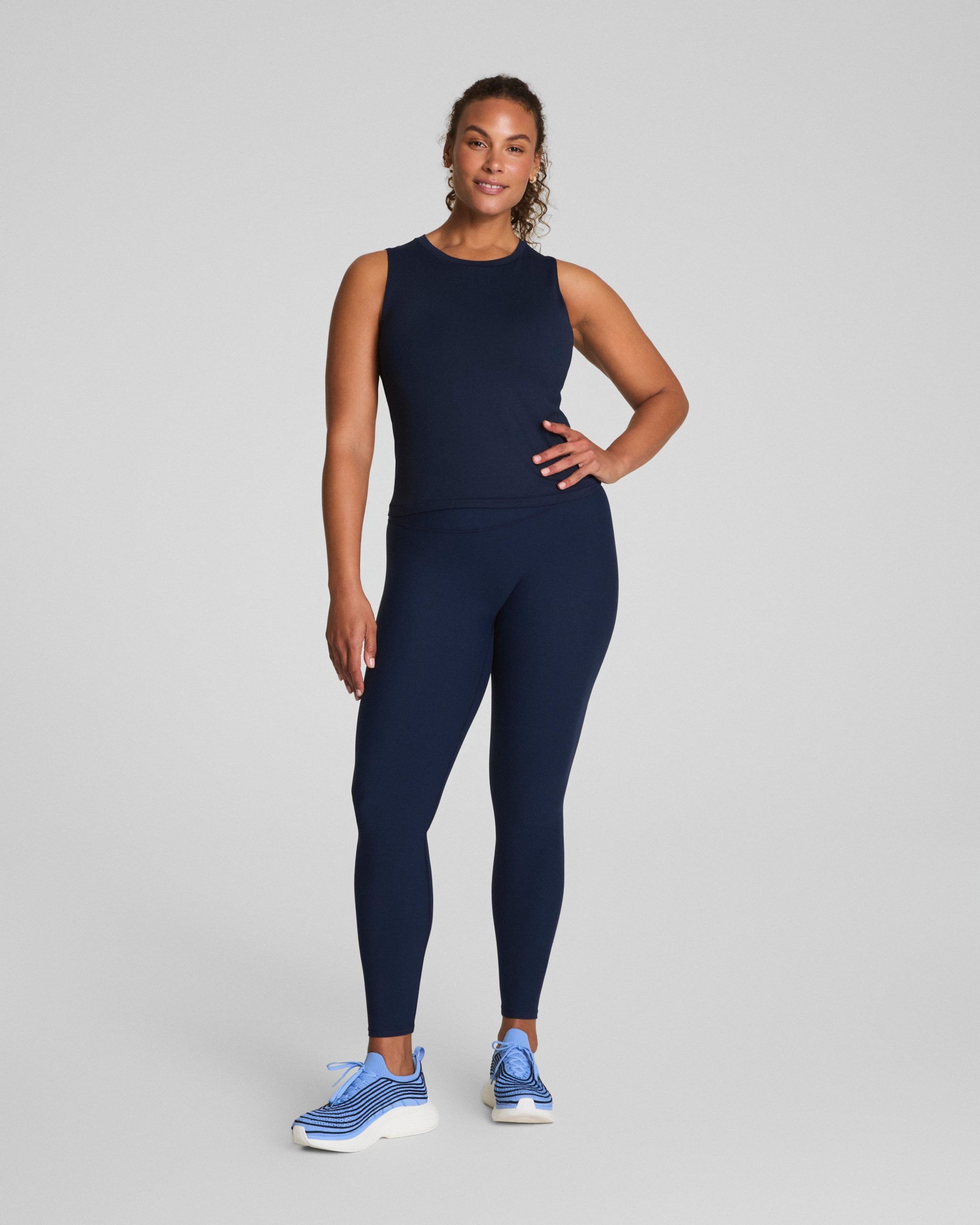 SPANXsmooth? OnForm Full-Length Leggings | Timeless Navy - Image 3